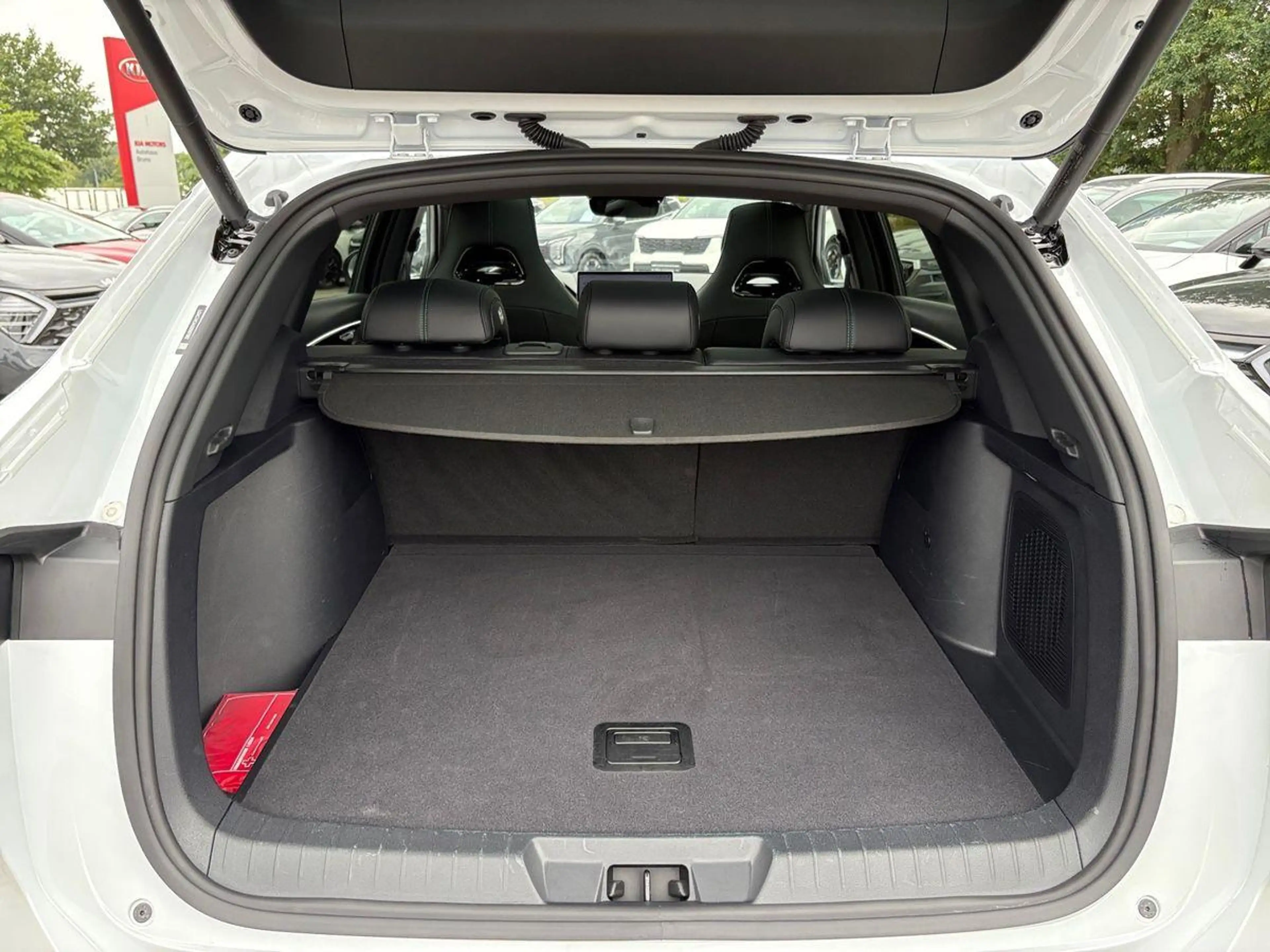 BYD Seal U DM-i 1.5 PHEV Boost Leder Pano Navi — photo 13