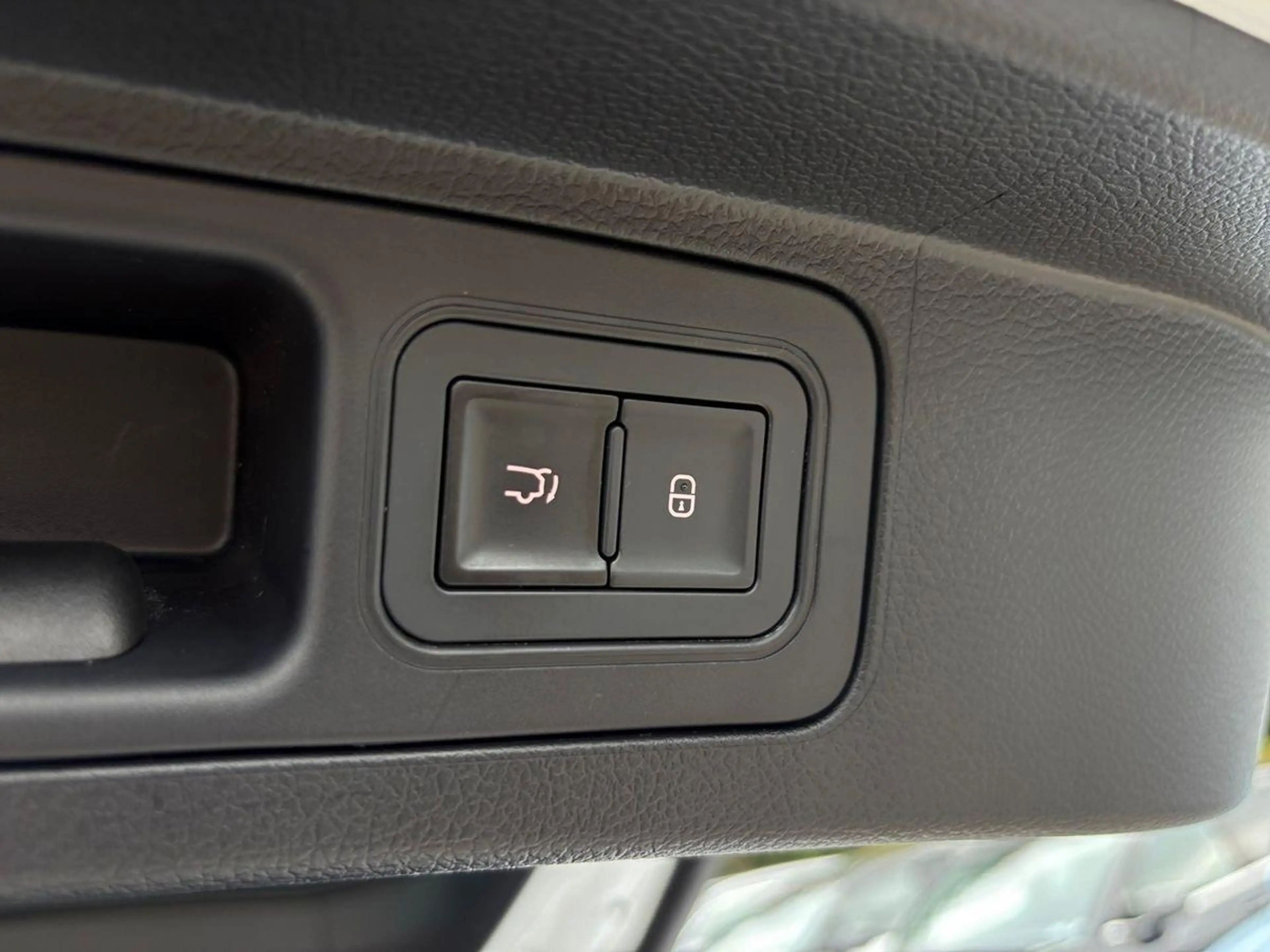 BYD Seal U DM-i 1.5 PHEV Boost Leder Pano Navi — photo 15