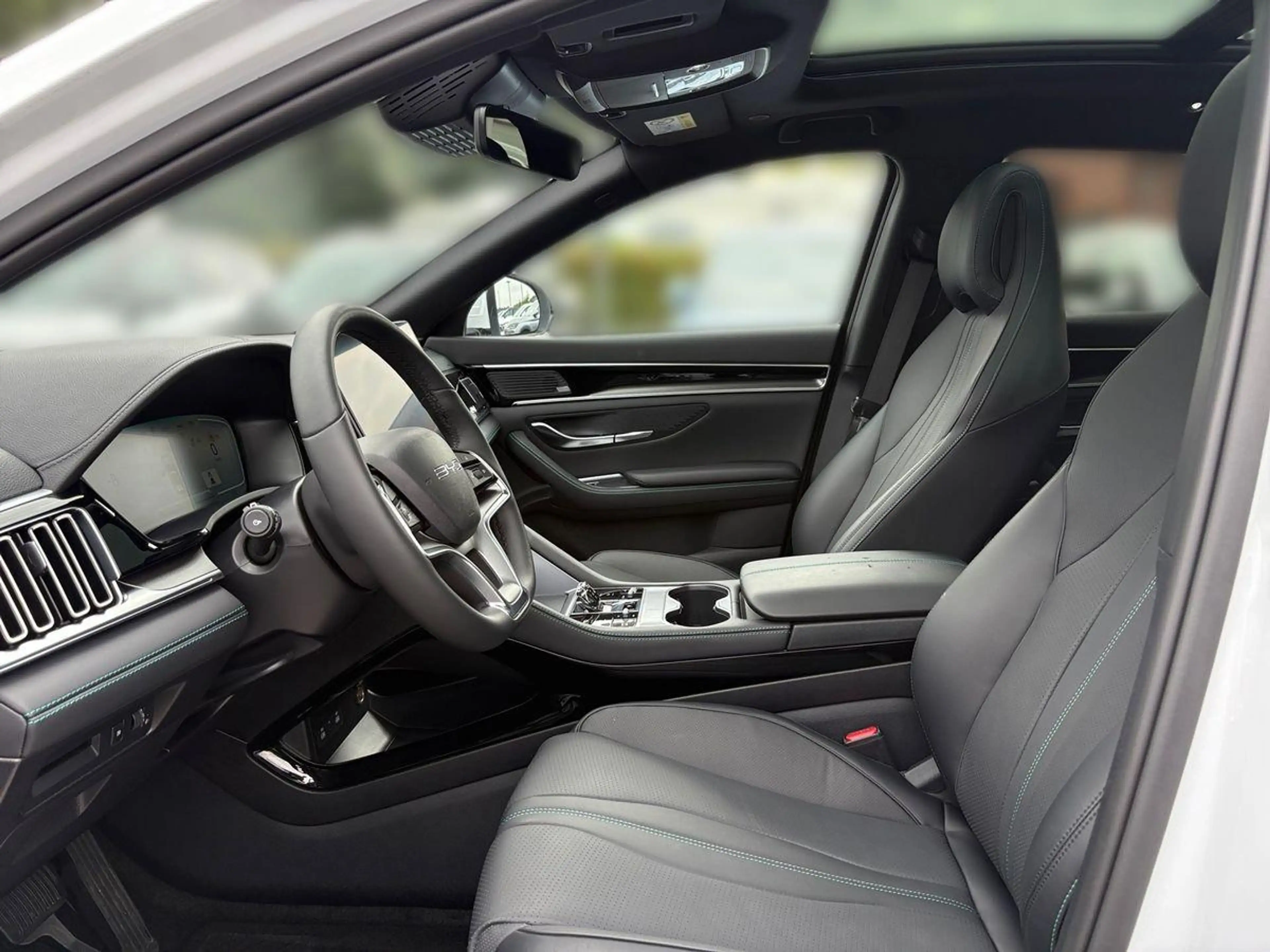BYD Seal U DM-i 1.5 PHEV Boost Leder Pano Navi — photo 8