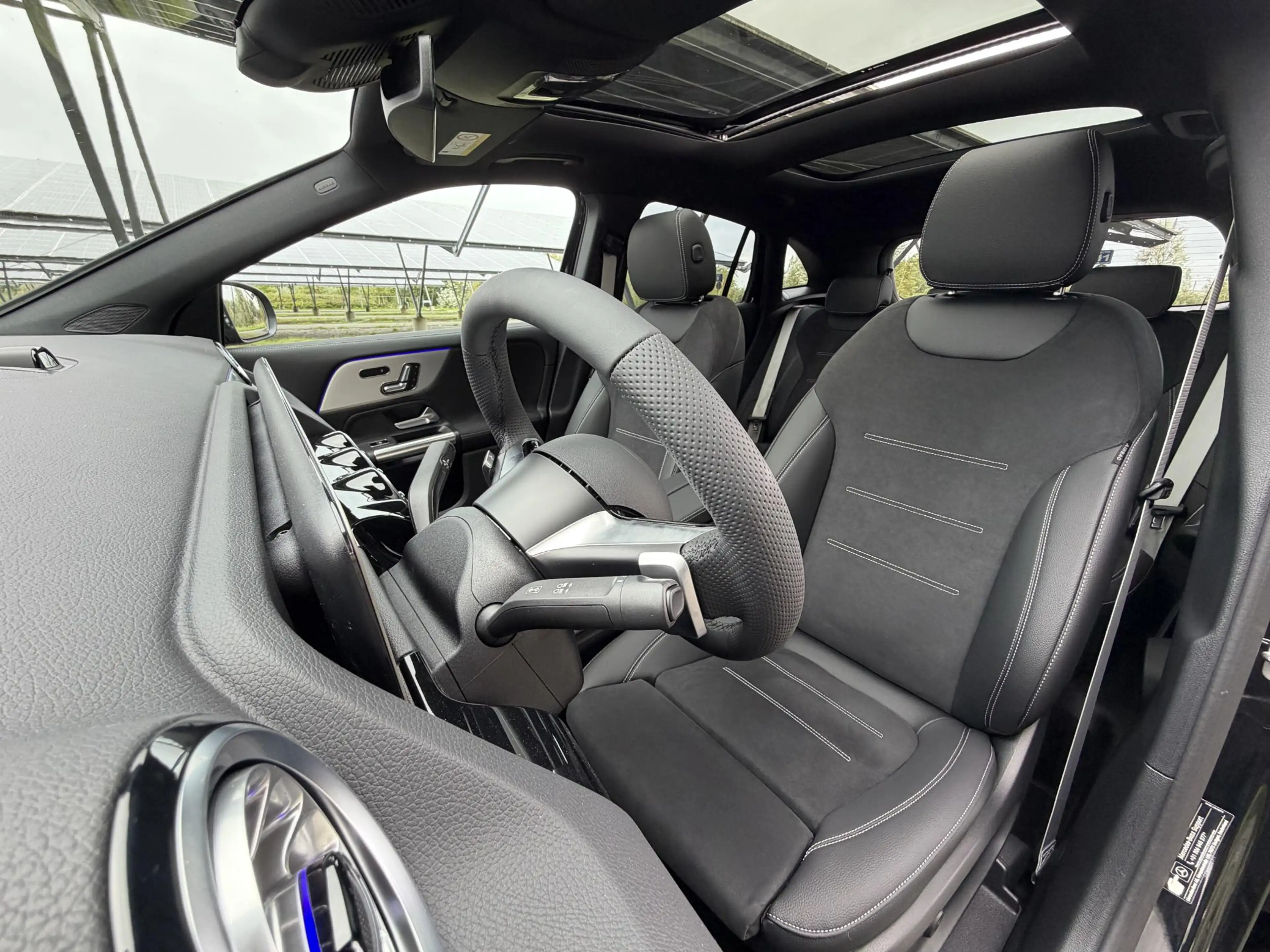 Mercedes-Benz GLA 250 e 140 Years Edition | AMG line | Night | Panoramad — photo 10