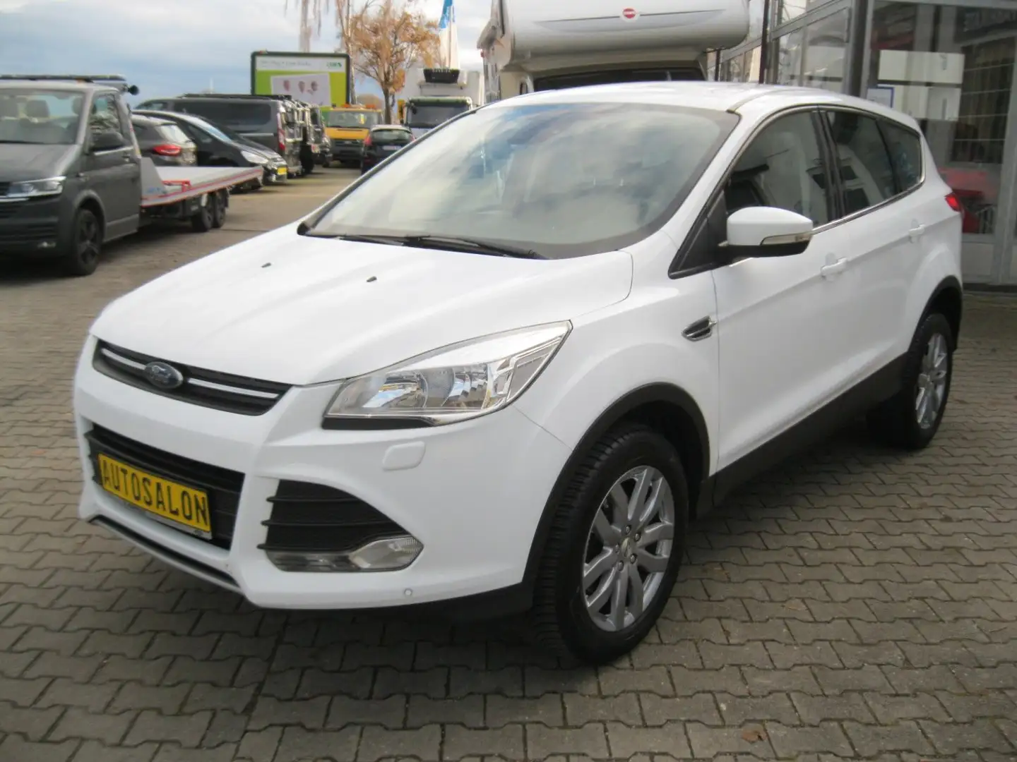 Ford Kuga 1.5 Trend *AHK+SHZ+FSH+PDC* Weiß - 1