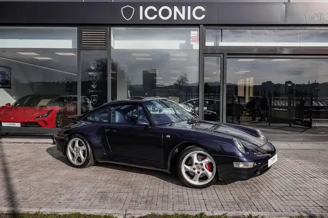 Porsche 993 Carrera 4 S Coupé