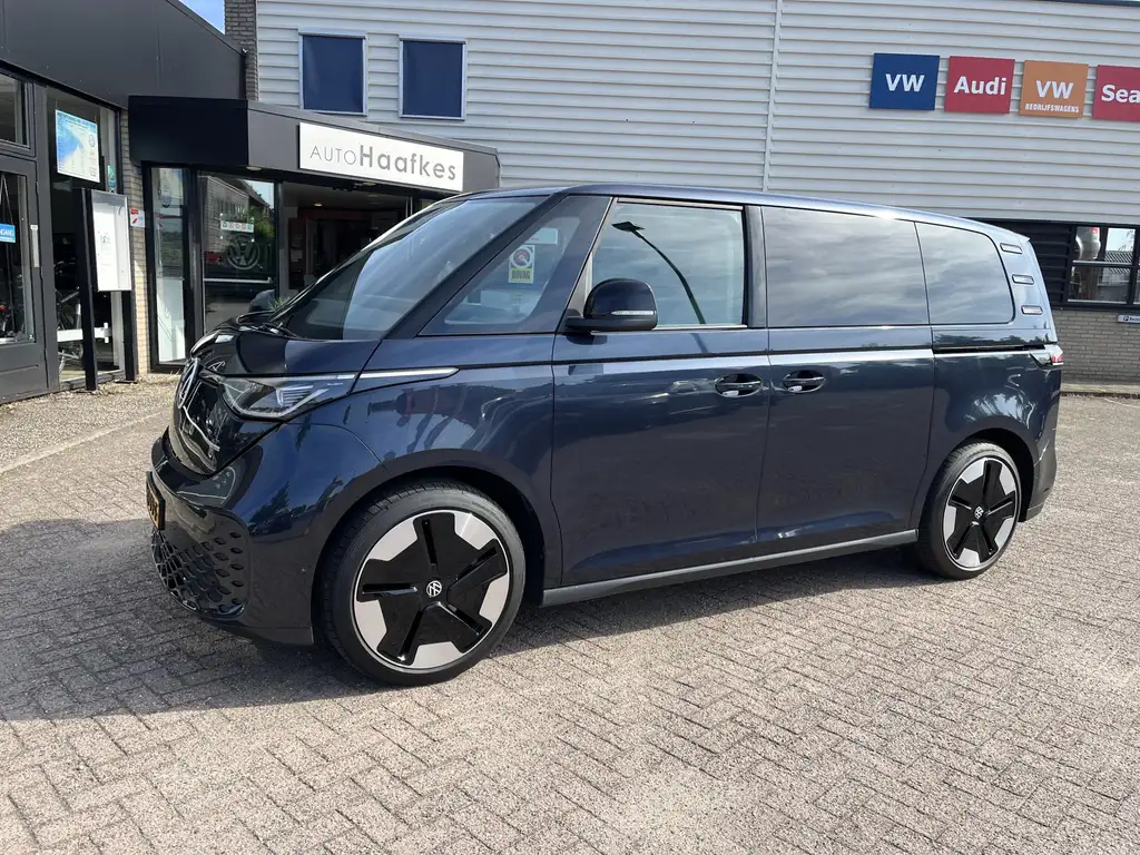 Pro 77kWh grote accu, zeer luxe uitgevoerd, deels