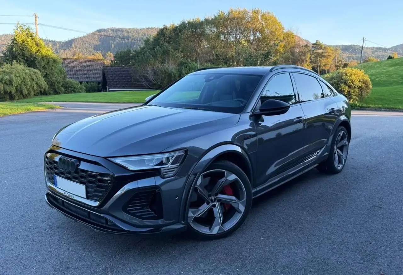 Audi SQ8 e-tron