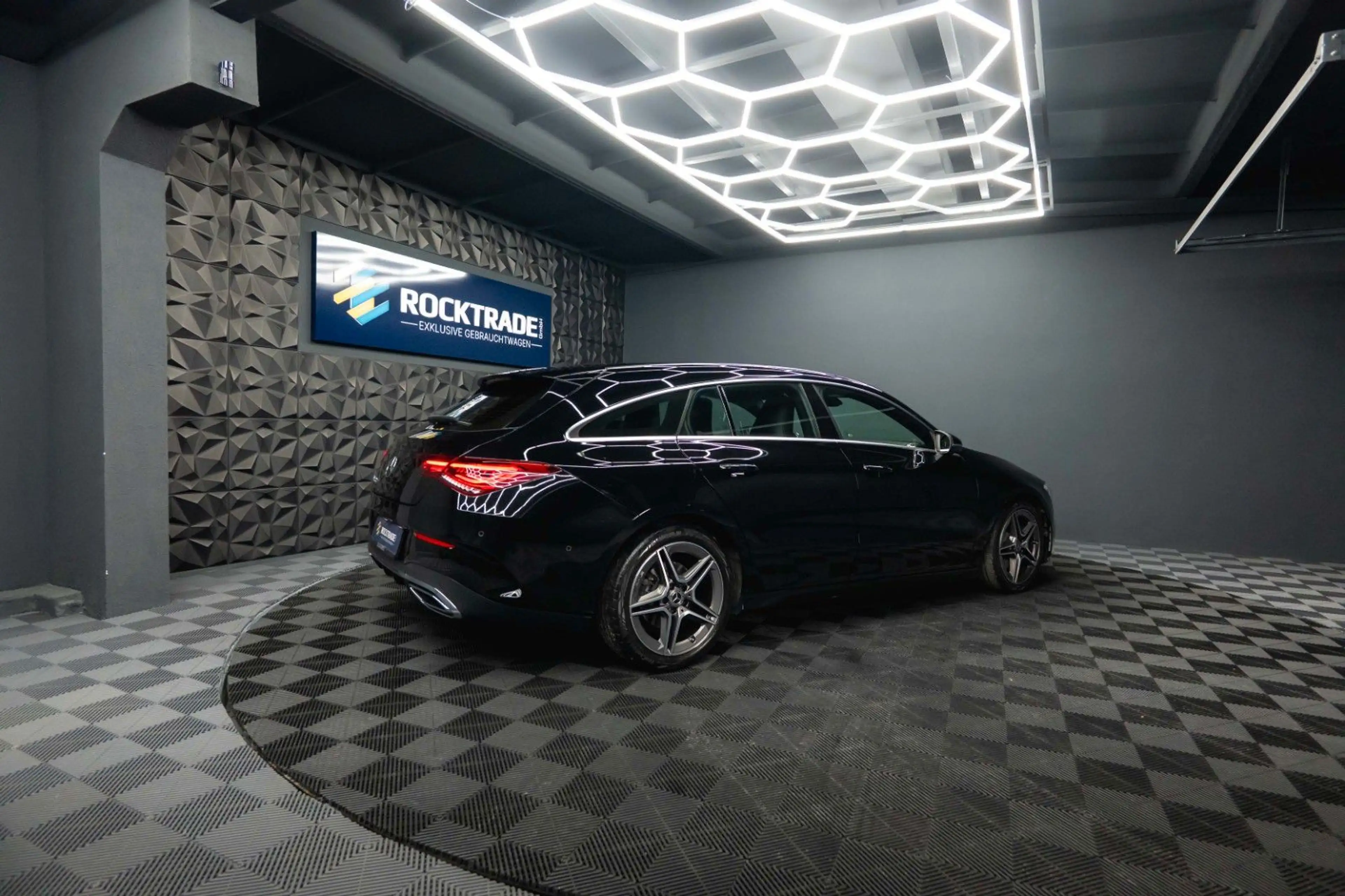 Mercedes-Benz CLA 220 AMG Line | ACC | LED — photo 11