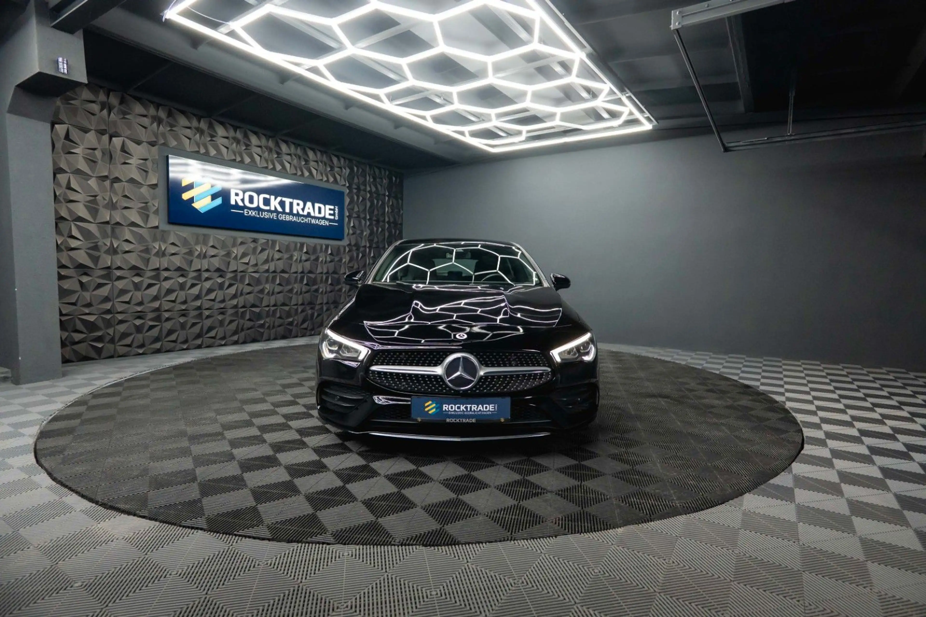 Mercedes-Benz CLA 220 AMG Line | ACC | LED — photo 3