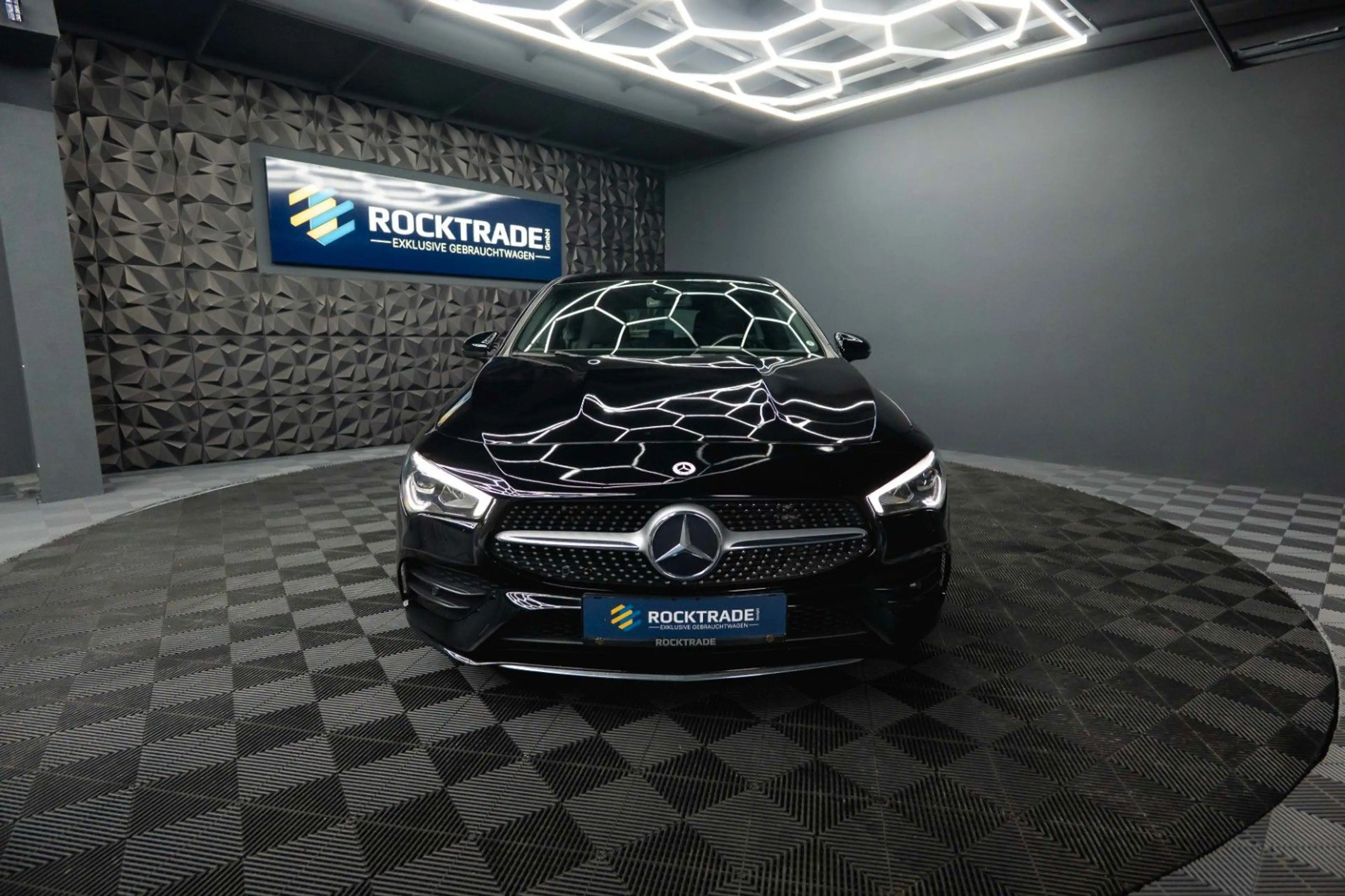 Mercedes-Benz CLA 220 AMG Line | ACC | LED — photo 5