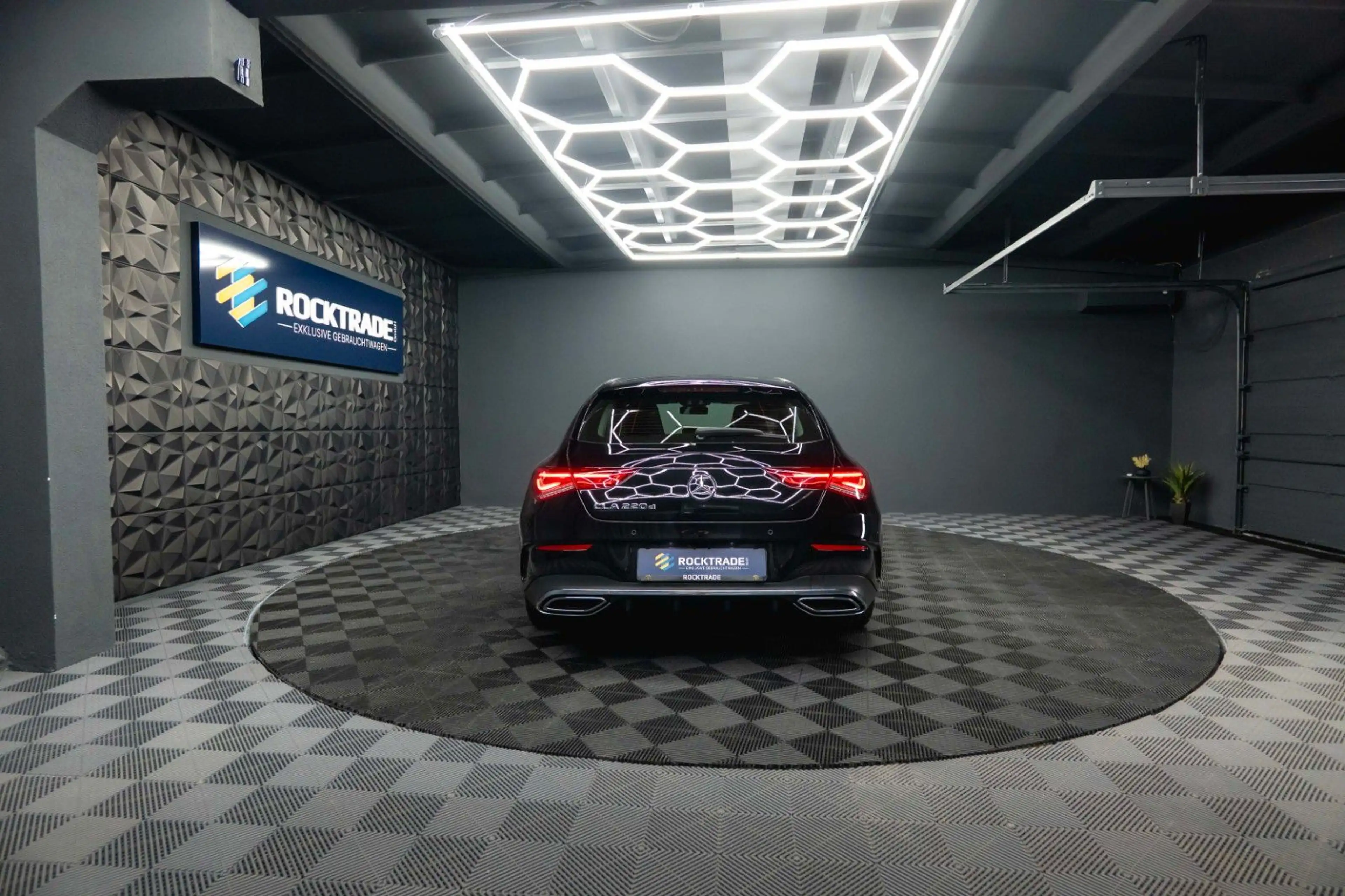 Mercedes-Benz CLA 220 AMG Line | ACC | LED — photo 12
