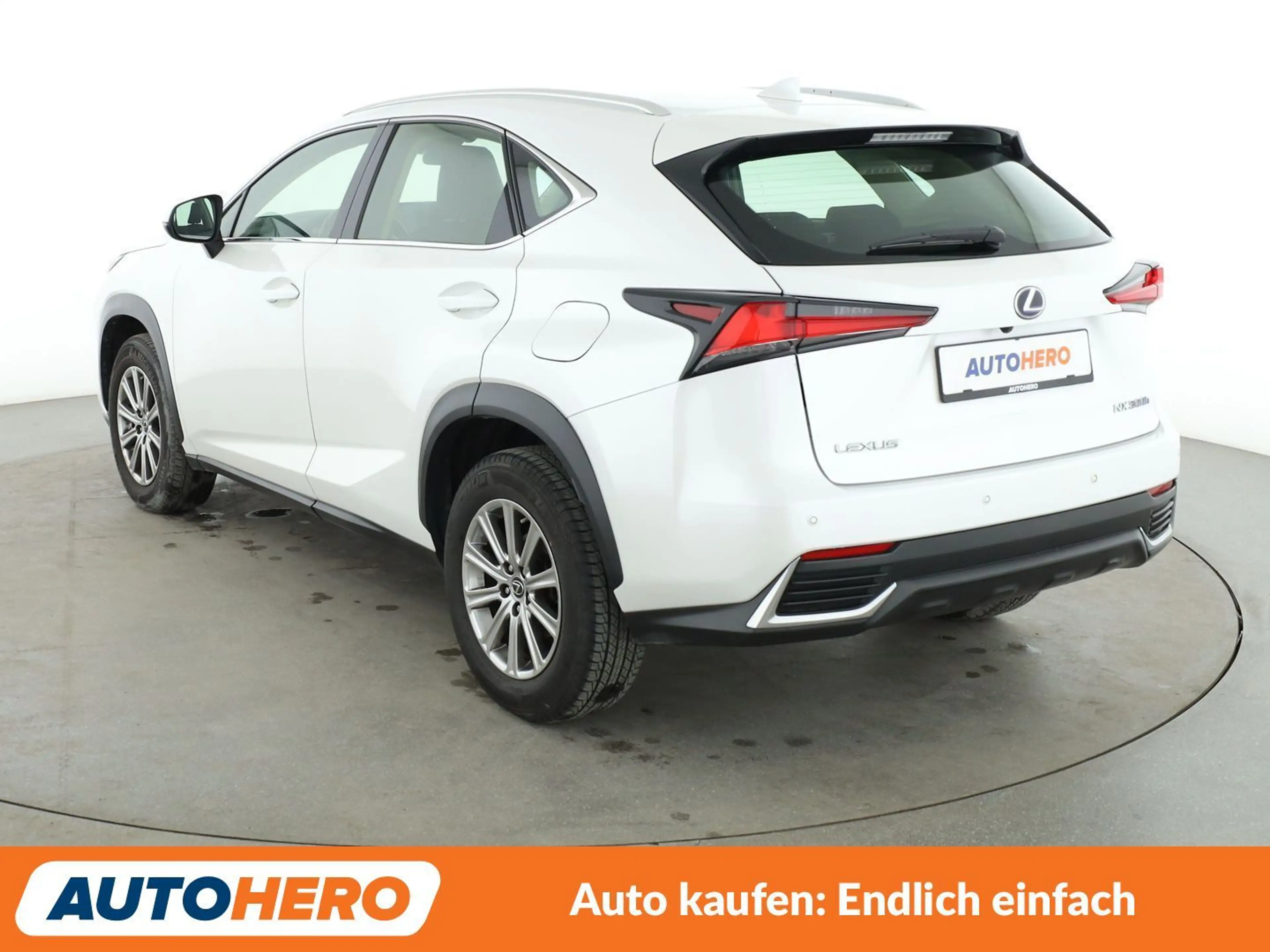 Lexus NX 300h NX 300h Amazing Edition Aut.*LED*CAM*TEMPO*SHZ*LHZ — photo 4