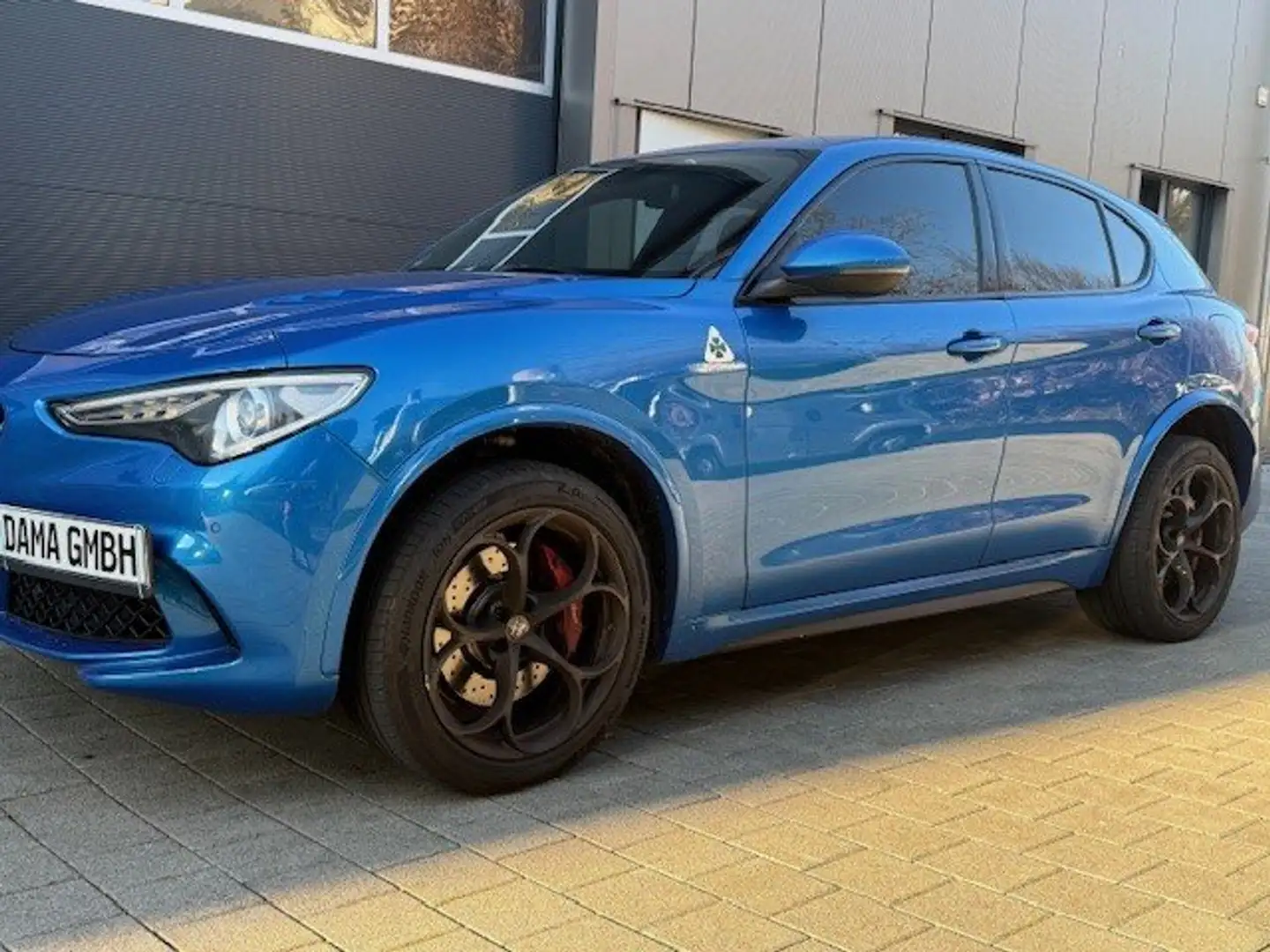 Alfa Romeo Stelvio Quadrifoglio Q4 Blau - 2