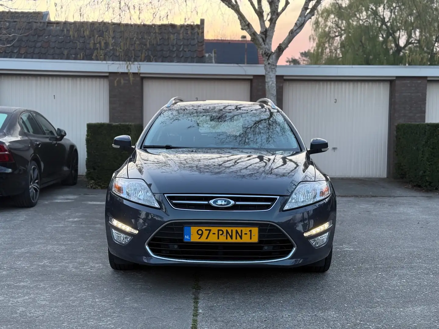 Ford Mondeo Mondeo+1.6+EcoB.+Titanium Blauw - 2