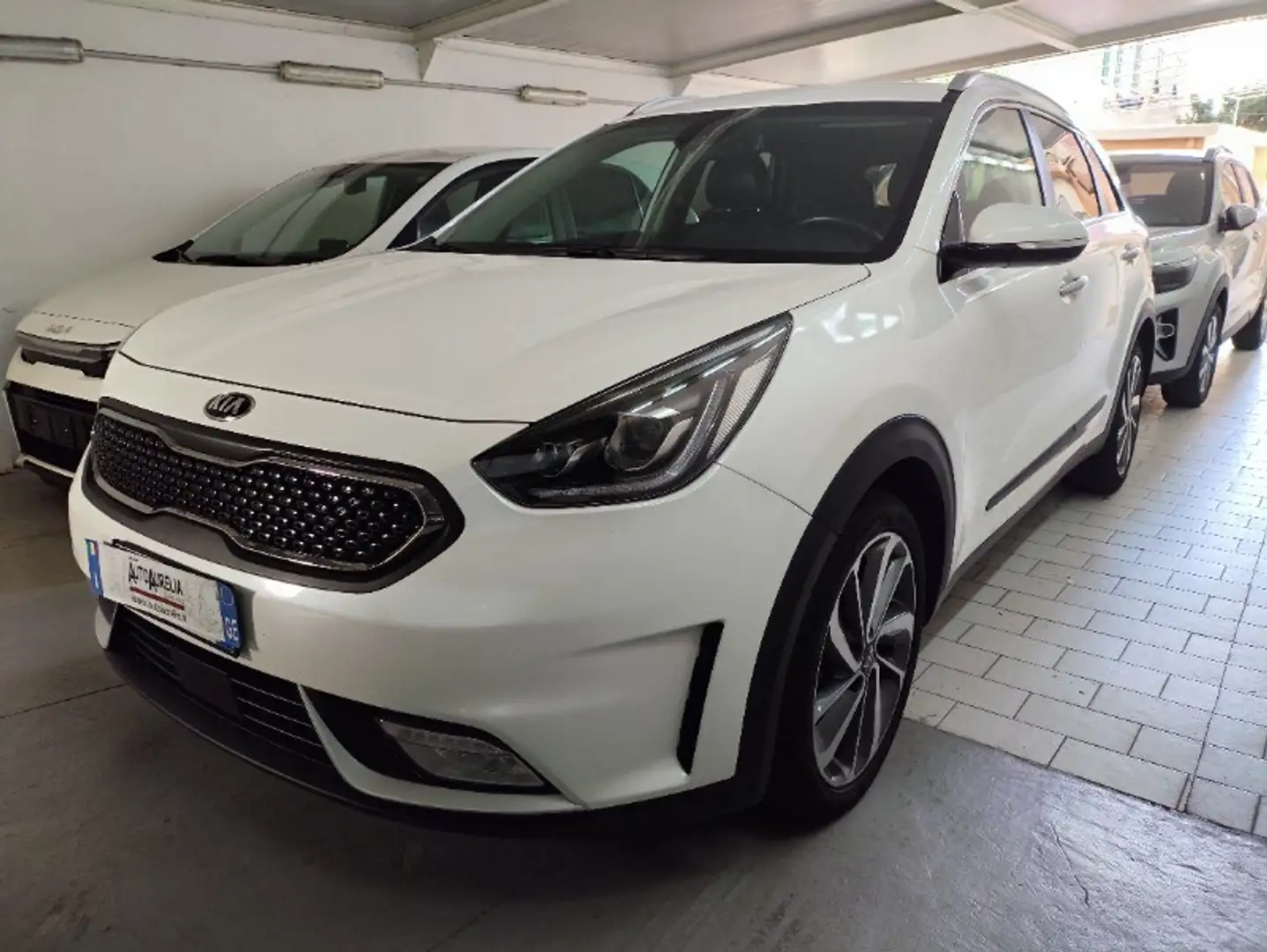 Kia Niro 1.6 GDi DCT HEV Energy Fehér - 2