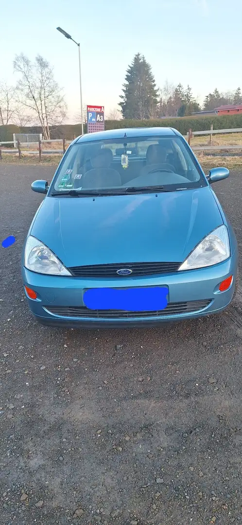 Ford Focus Blau - 1