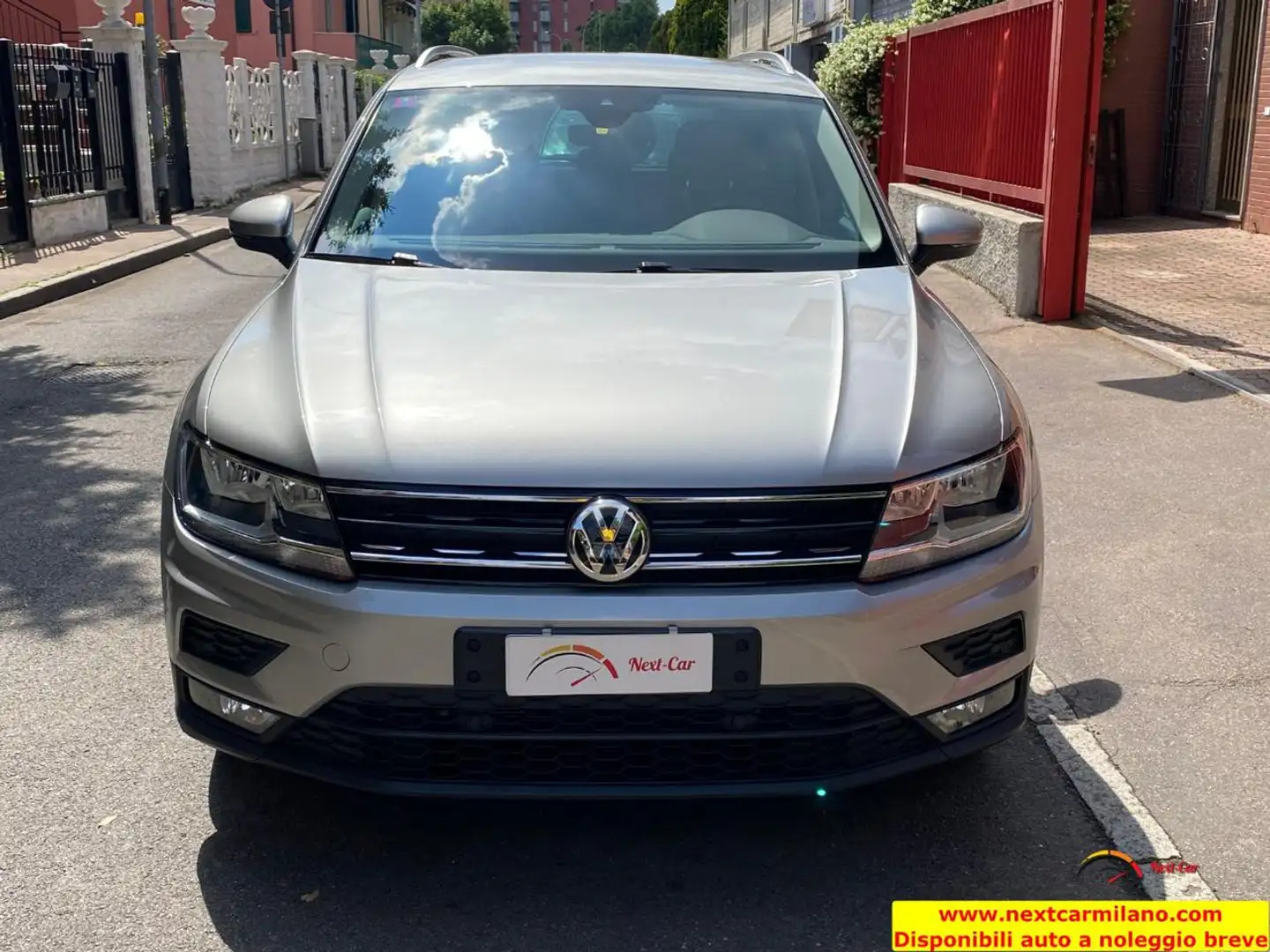 Volkswagen Tiguan 1.6 TDI SCR Sport BlueMotion Technology Grigio - 2