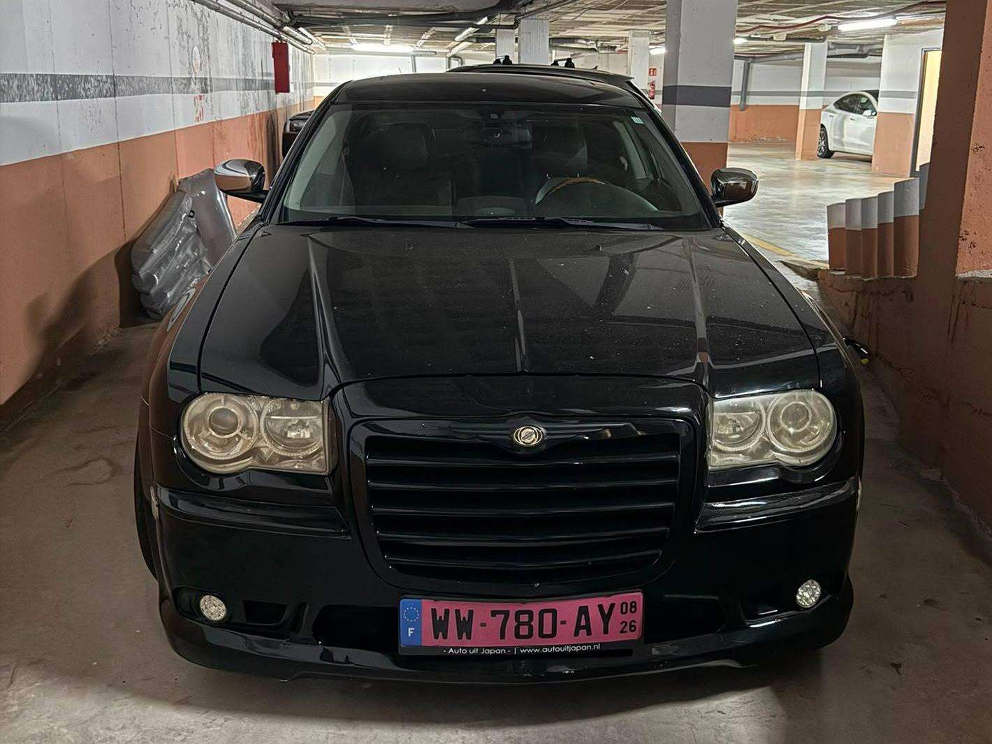 Chrysler 300C Hemi - foto 1