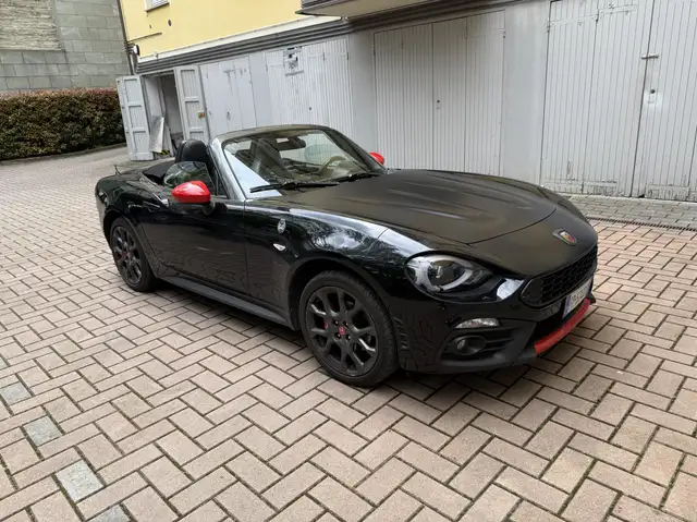 Abarth 124 Spider