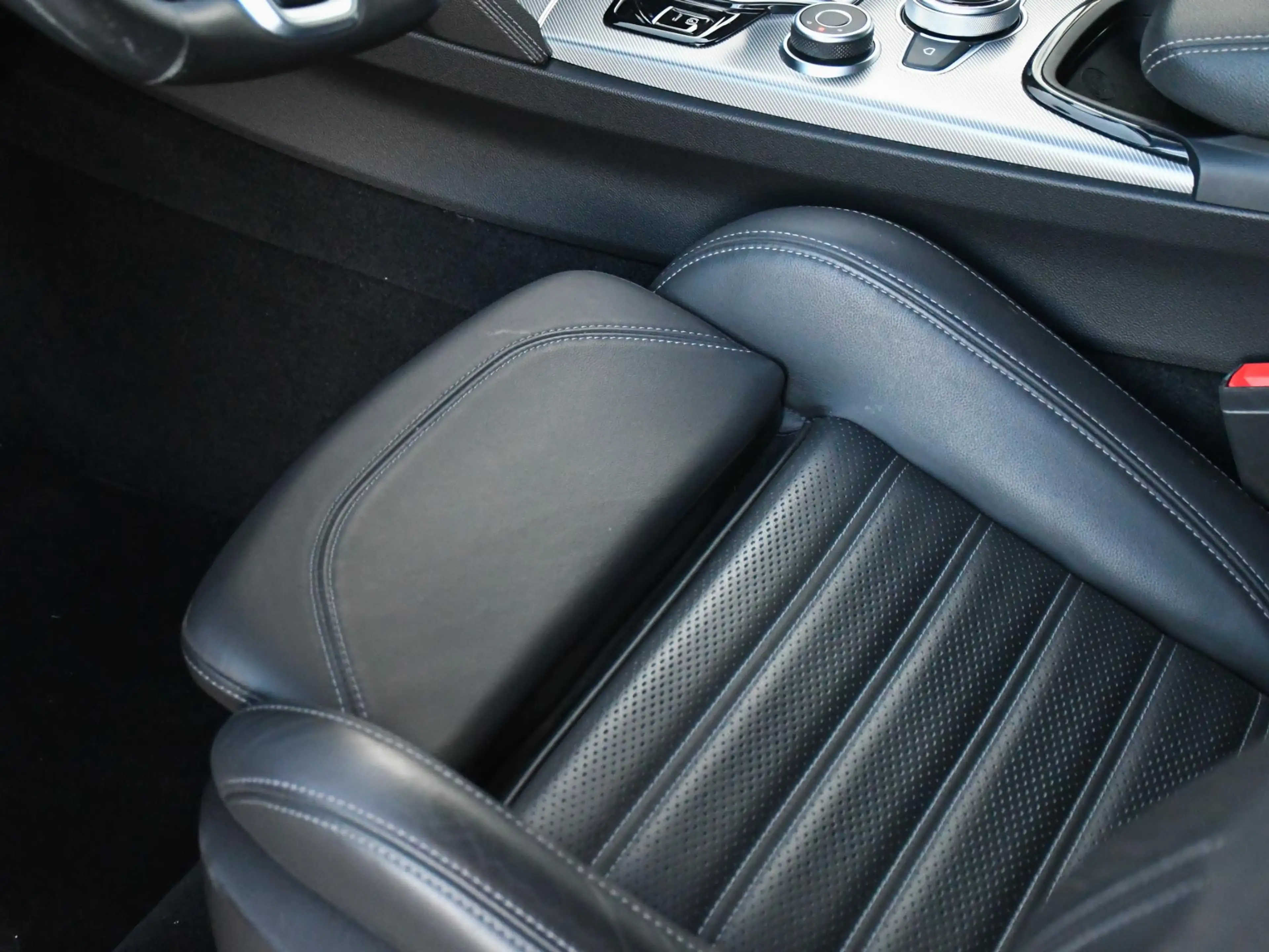 Alfa Romeo Stelvio Veloce Ti 2.0 Turbo 280pk AWD Automaat HARMAN/KARD — photo 15