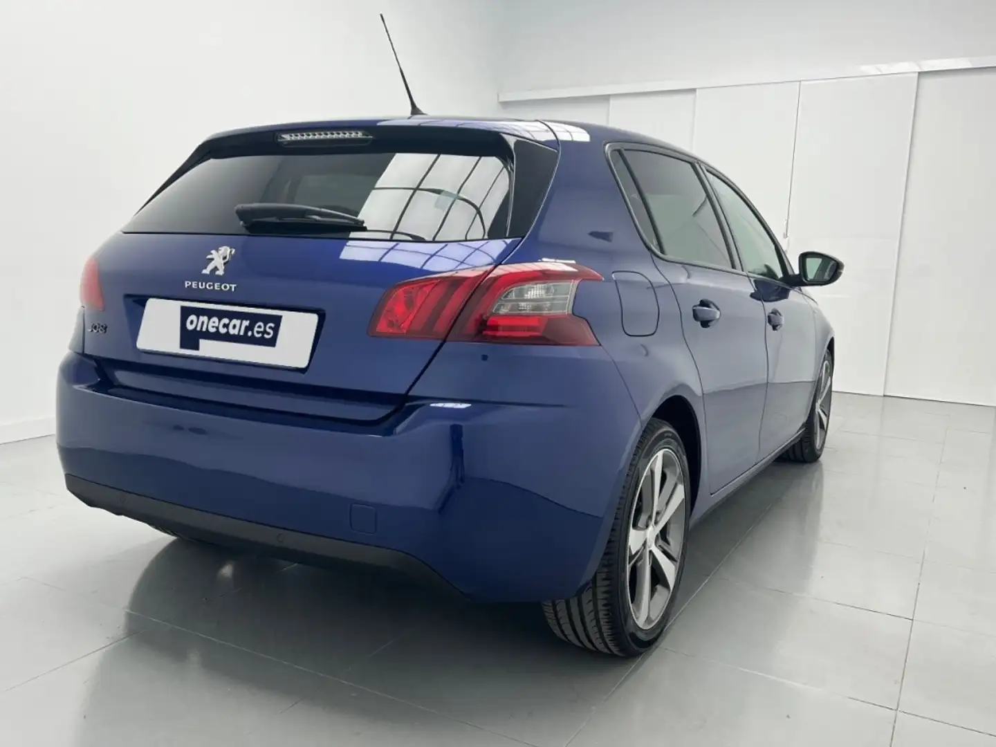 Peugeot 308 1.5 BLUEHDI STYLE 130CV 5P Blau - 2
