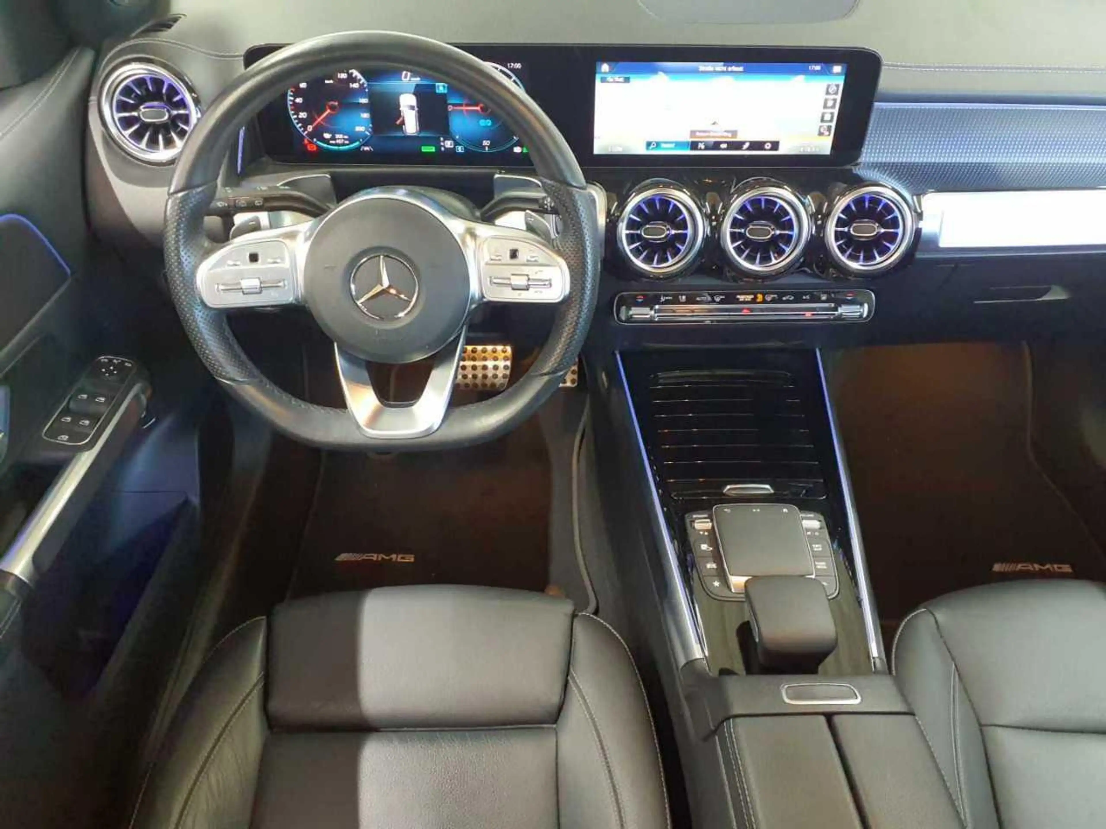 Mercedes-Benz EQB 300 4MATIC AMG Line 67 kWh // SoH 97% | Panoramadak | — photo 8