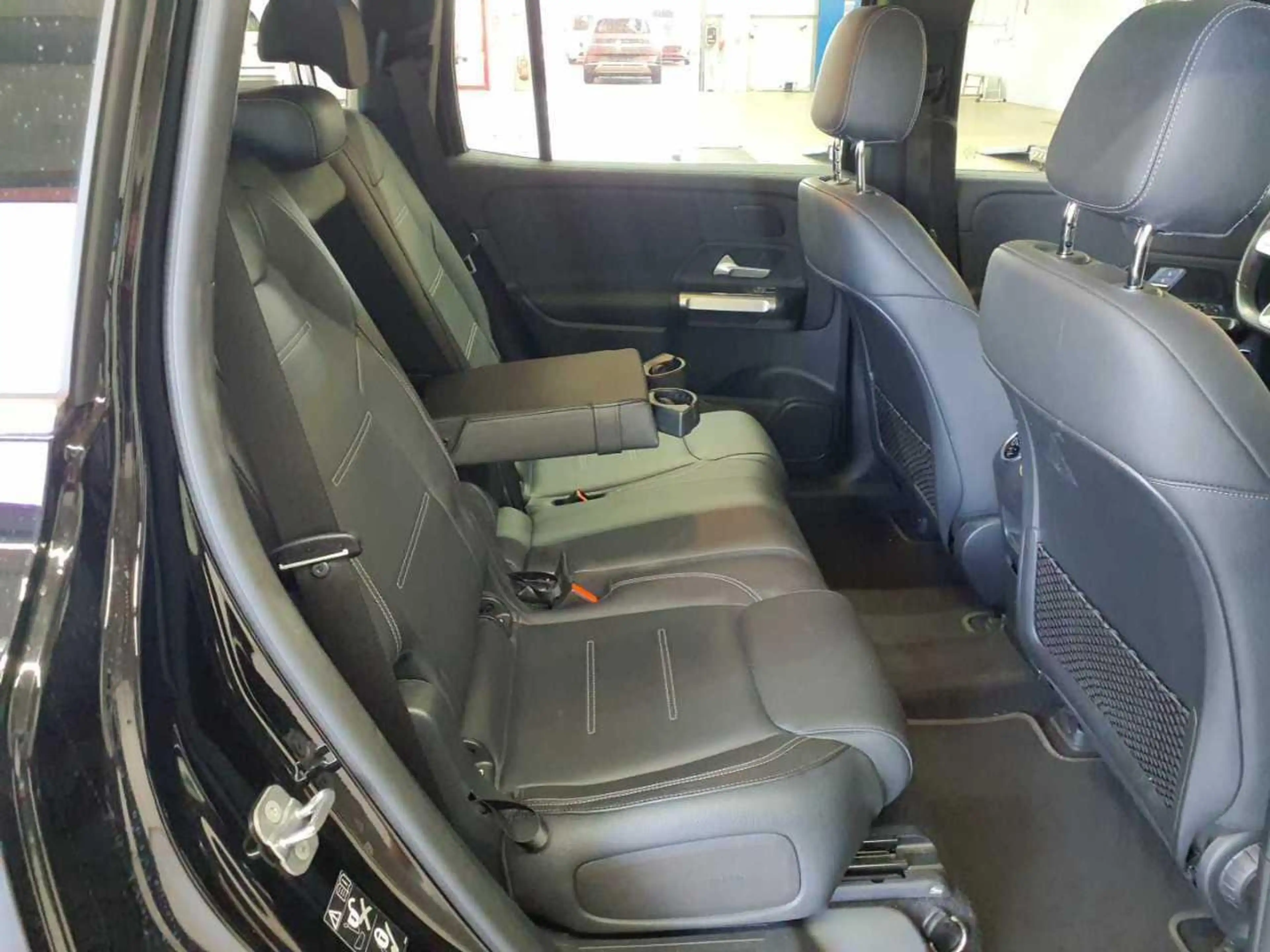 Mercedes-Benz EQB 300 4MATIC AMG Line 67 kWh // SoH 97% | Panoramadak | — photo 12