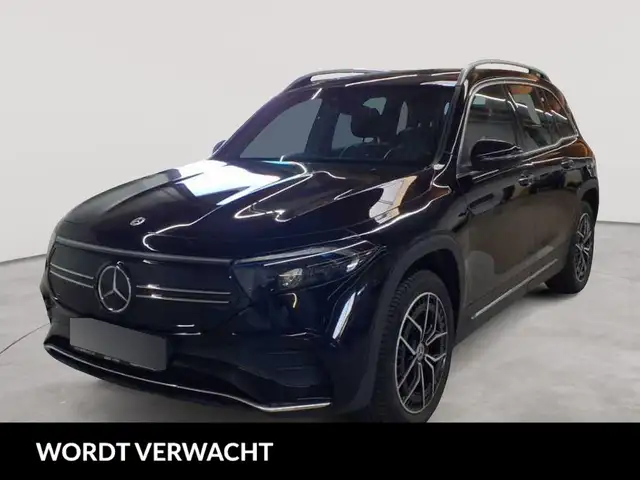 Mercedes-Benz EQB 300 4MATIC AMG Line 67 kWh // SoH 97% | Panoramadak |