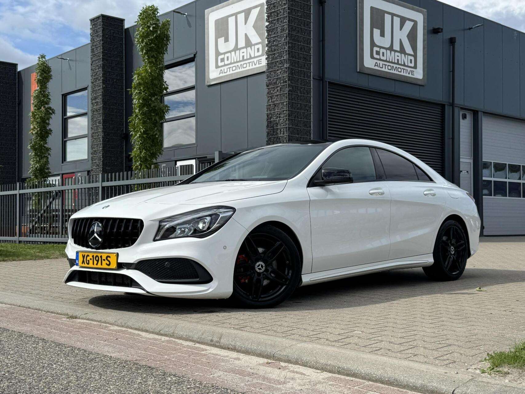 Mercedes-Benz CLA 180