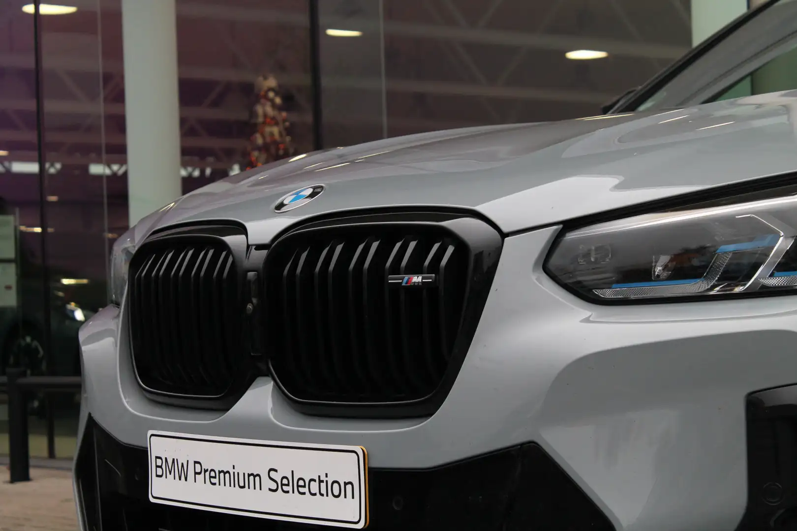 BMW X4 M40i High Executive Automaat / Panoramadak / M Ada Grijs - 2