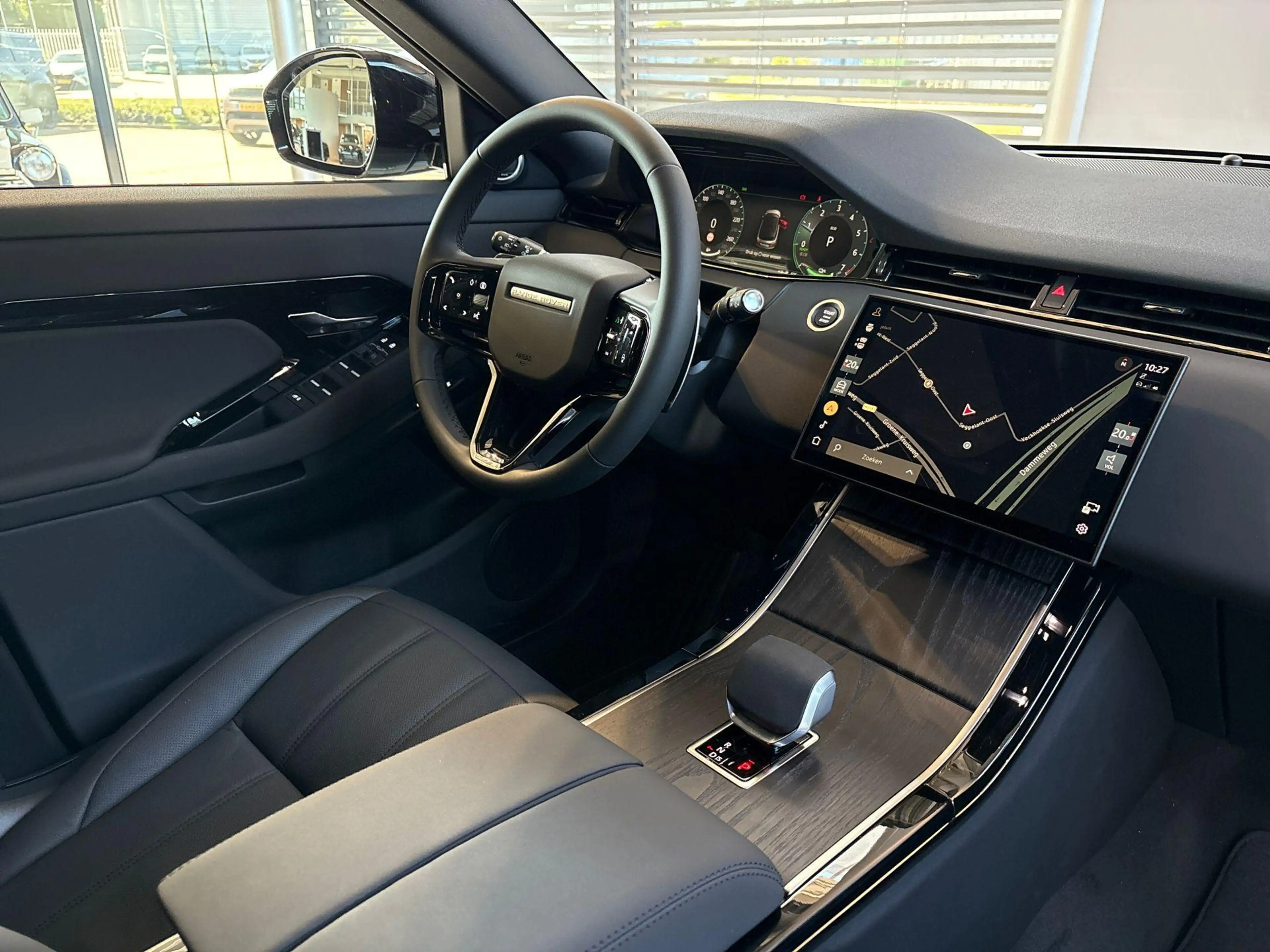 Land Rover Range Rover Evoque P270e AWD DYNAMIC SE -PANO.DAK|20"LM|BLACK PACK|CO — photo 26