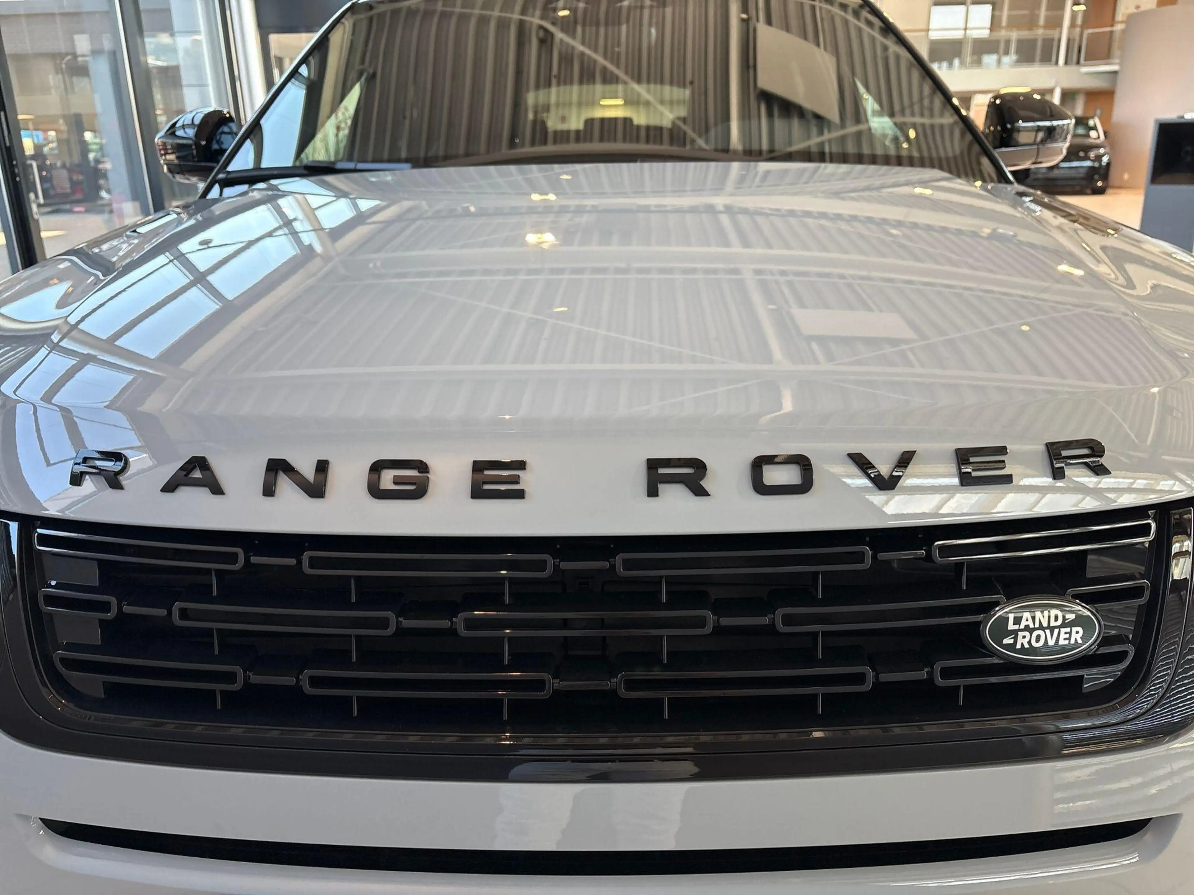 Land Rover Range Rover Evoque P270e AWD DYNAMIC SE -PANO.DAK|20"LM|BLACK PACK|CO — photo 28