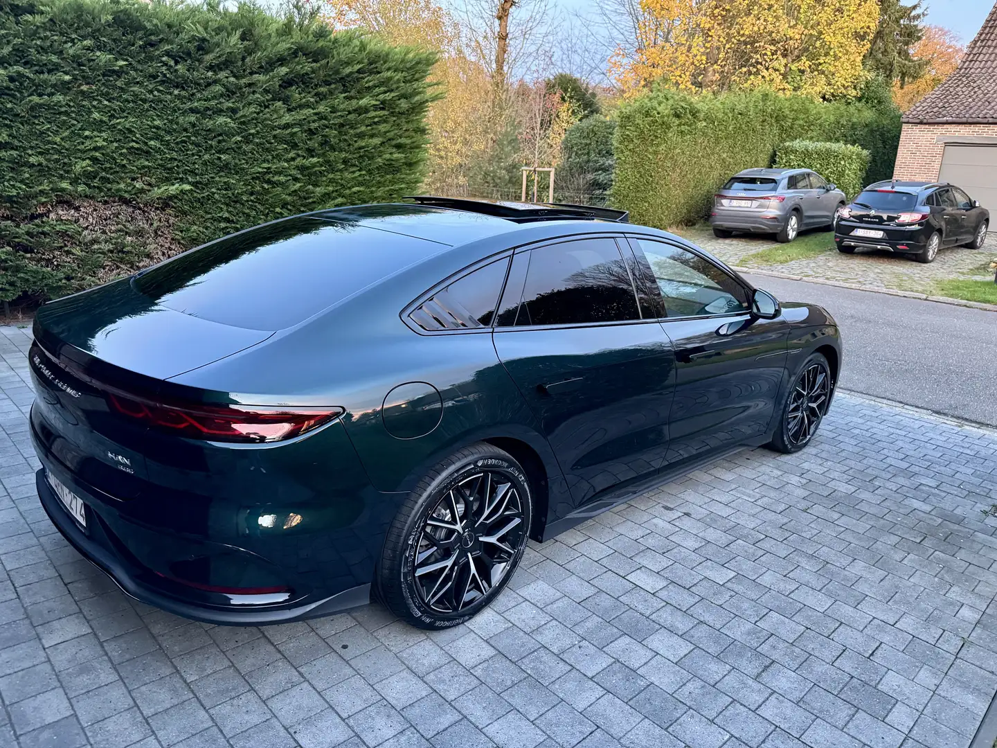 BYD Han 85.4 kWh Premium - 2