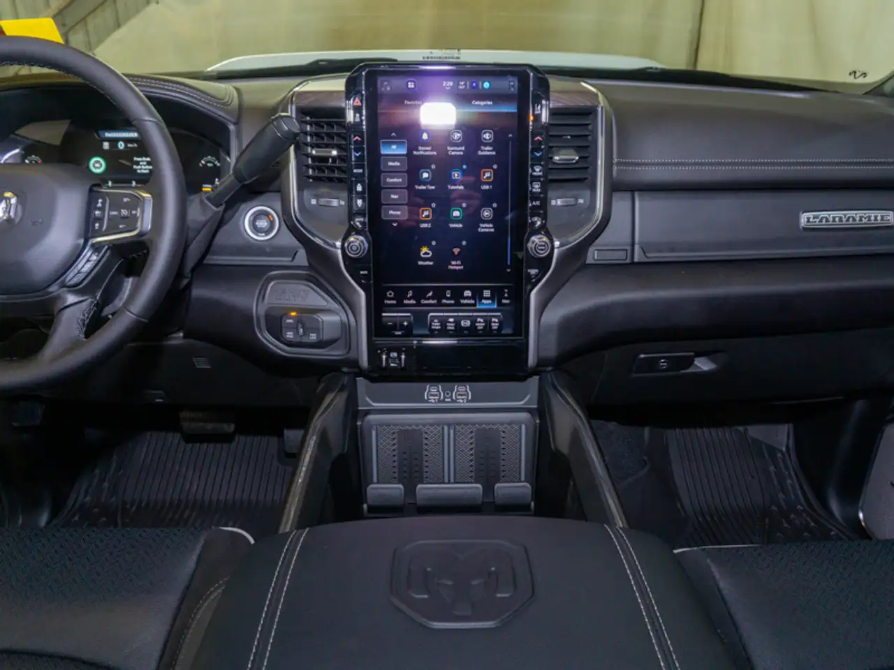 RAM 3500 снимка RAM 3500