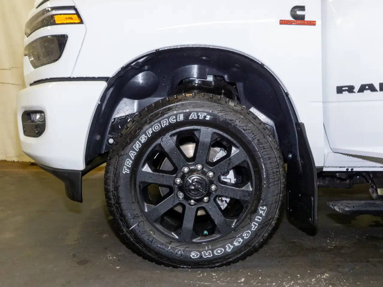 RAM 3500 снимка RAM 3500