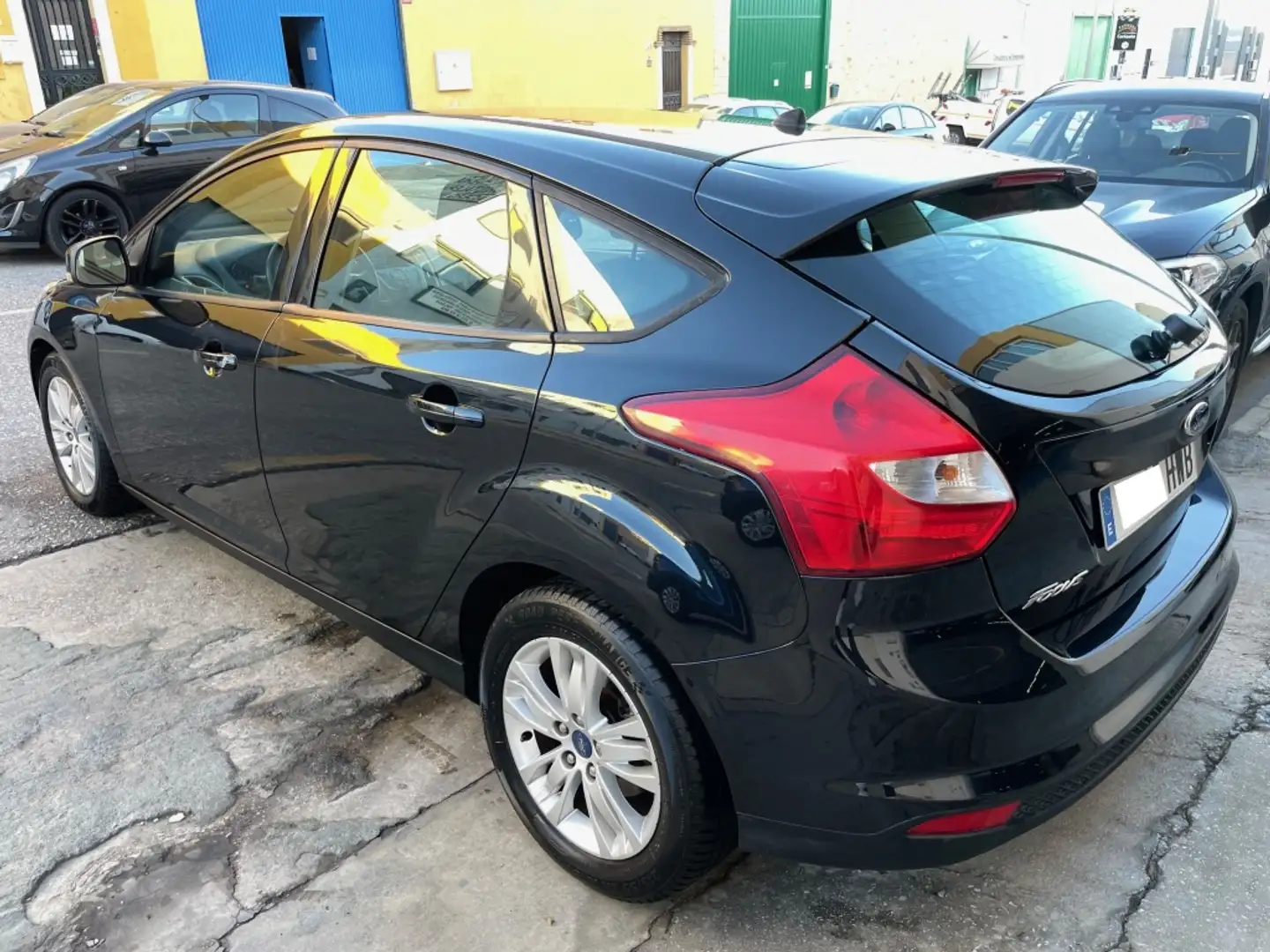 Ford Focus 1.6 TI-VCT Trend+ Powershift Negro - 2