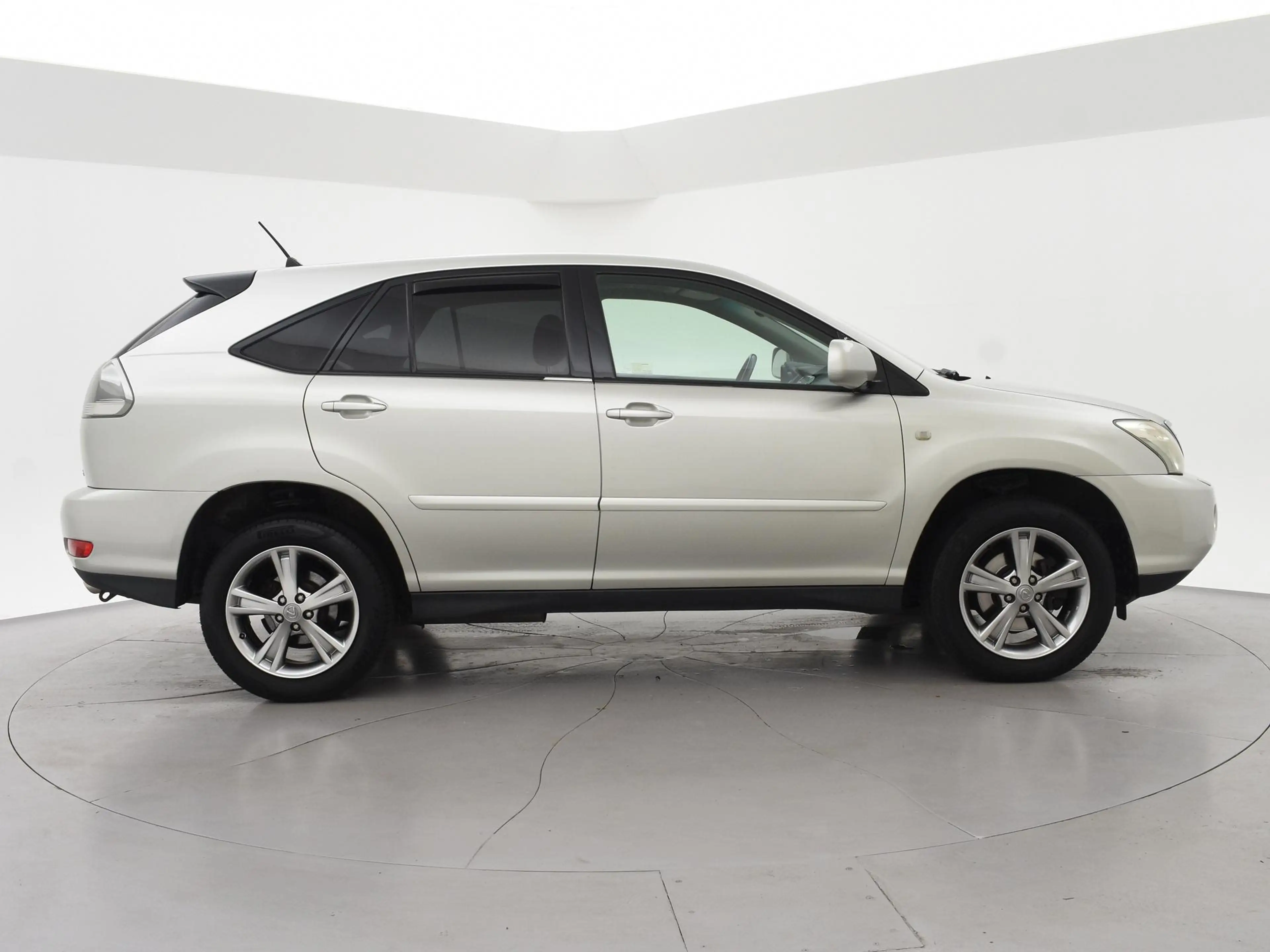 Lexus RX 400 400h 4WD 272 PK PLATINUM AUT. *YOUNGTIMER* + CAMER — photo 10