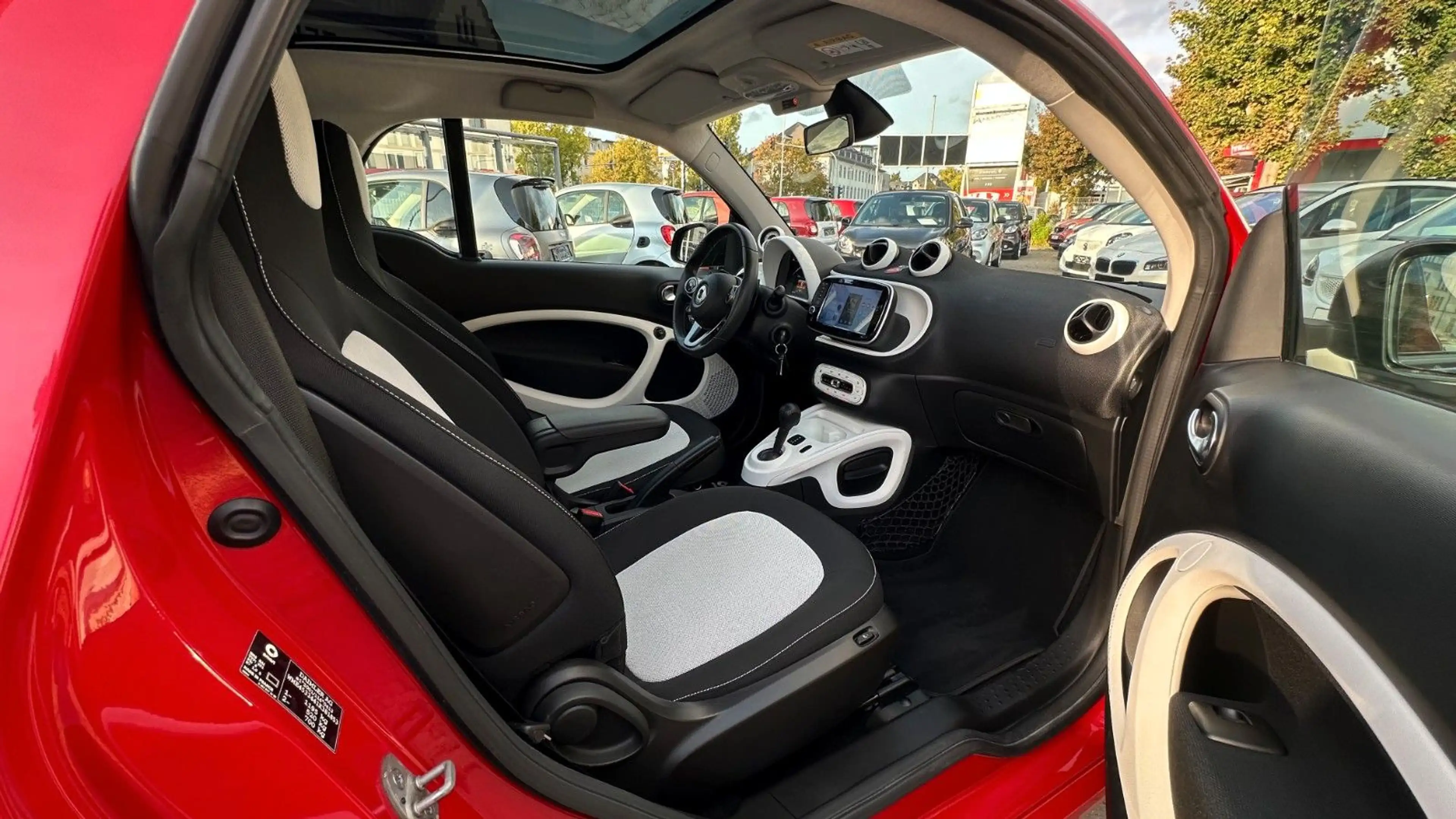 smart forTwo Coupe TURBO DCT SPORTPAKET! TITANIA MATT! PANO! — photo 8