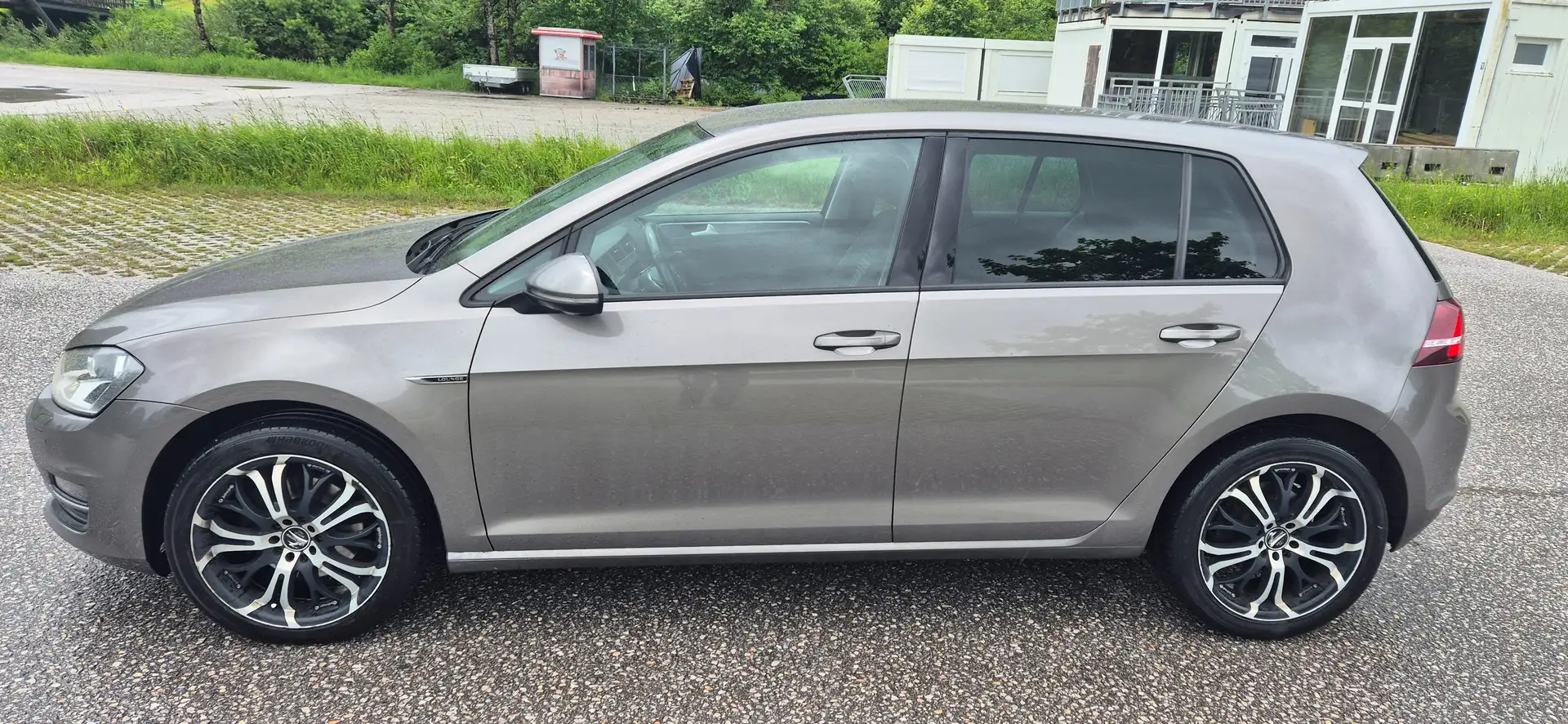 Volkswagen Golf Lounge 1,6 BMT TDI Grau - 2