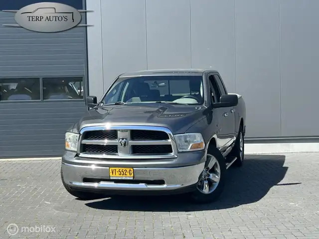 Dodge RAM 1500 4X4 5.7 V8 4x4 Quad Cab 6'4