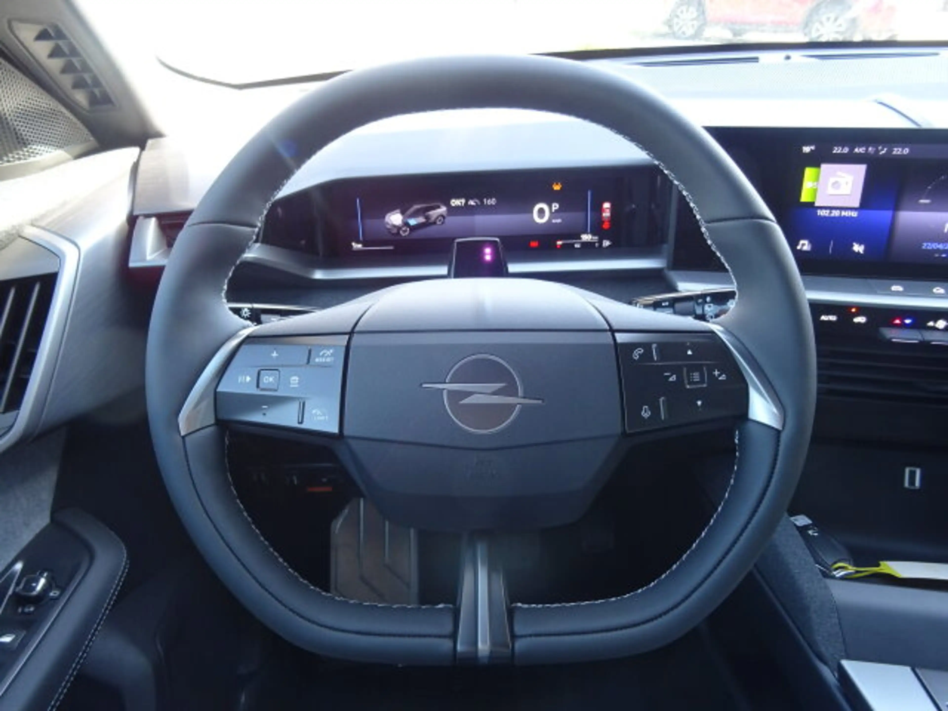 Opel Grandland Edition Hybrid Komf.Paket/AHK Autom./Klima/LED/Sitzhzg./eFH./Schadstoffarm nach Abgasnorm Euro 6e — photo 12