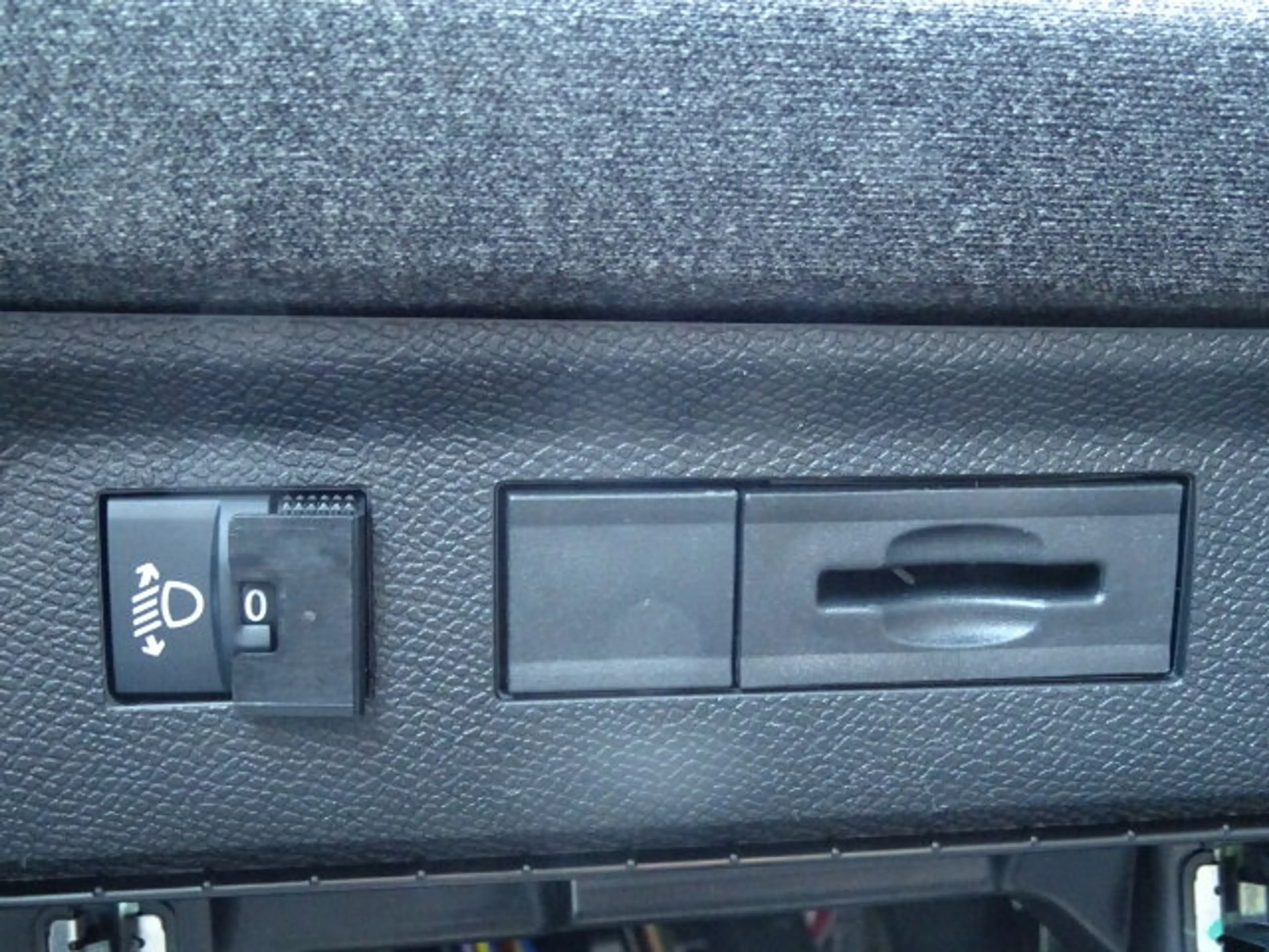 Opel Grandland Edition Hybrid Komf.Paket/AHK Autom./Klima/LED/Sitzhzg./eFH./Schadstoffarm nach Abgasnorm Euro 6e — photo 11