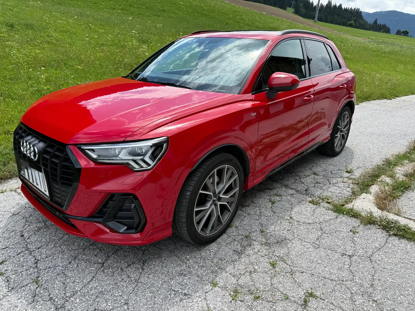 Audi Q3 Q3 40 TFSI quattro S-line S-tronic S-line Rot - 2