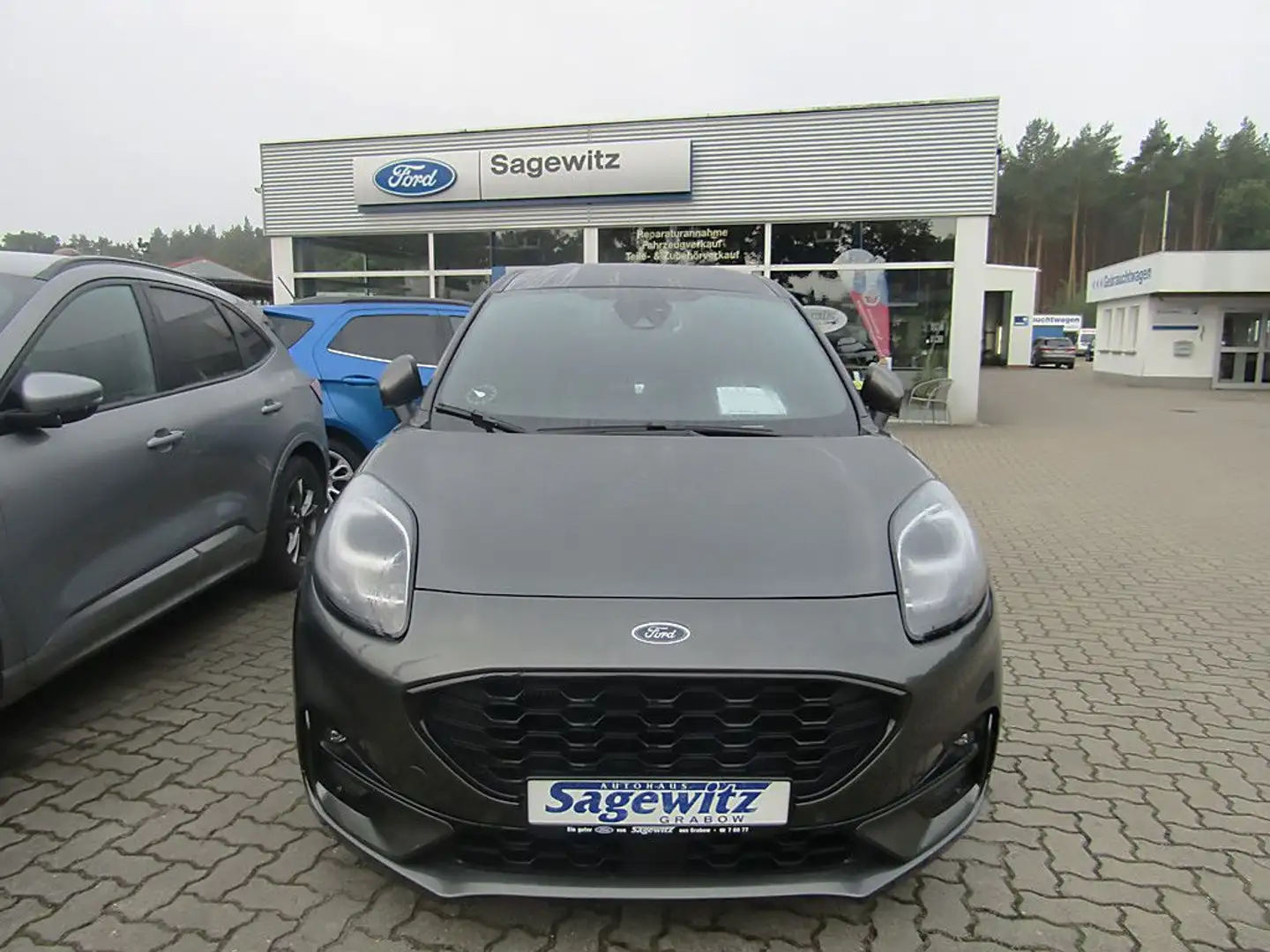 Ford Puma ST-Line Grau - 2