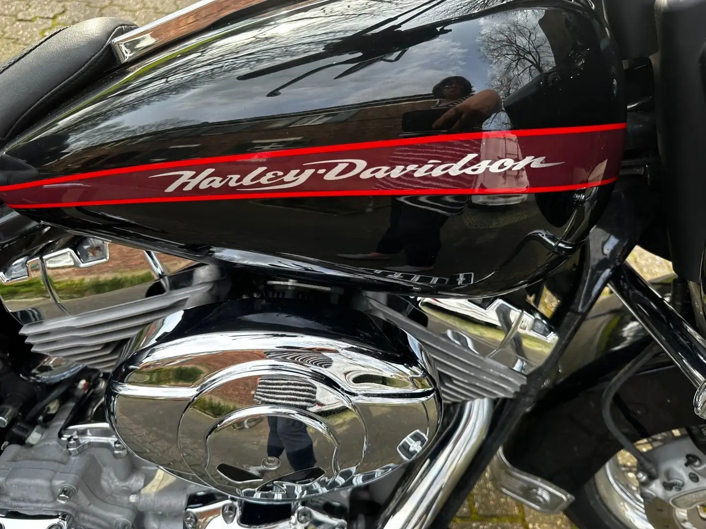 Harley-Davidson Road Glide Schwarz - 1