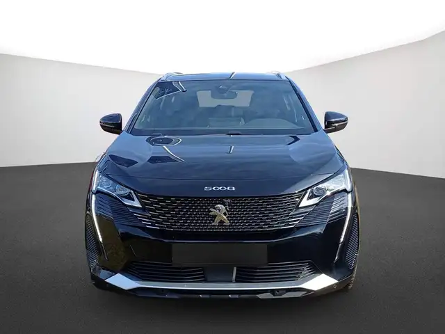 Peugeot 5008 view 2