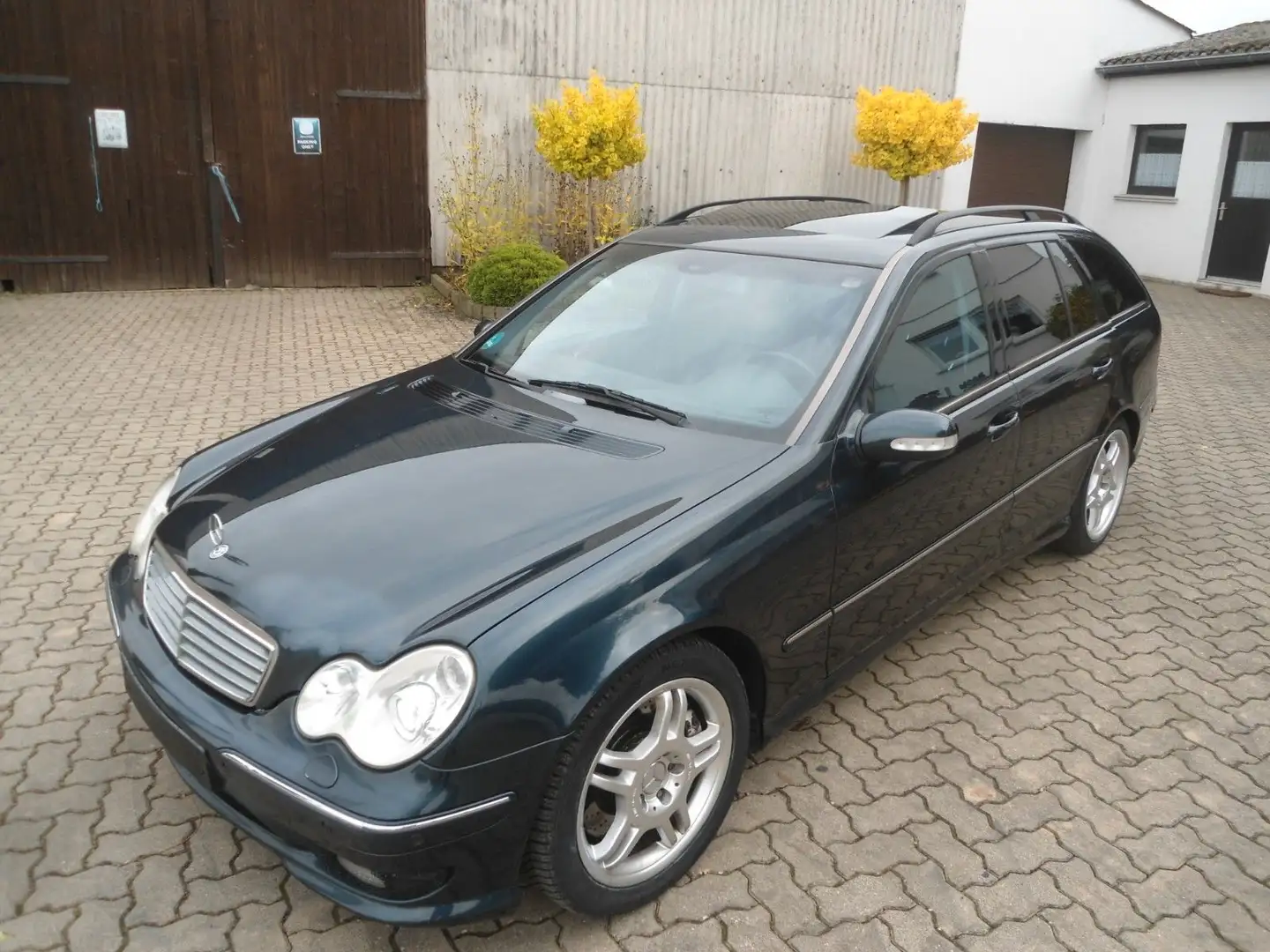 Mercedes-Benz C 30 AMG Leder,Klima,ESSD,Navi,Xenon Blau - 1