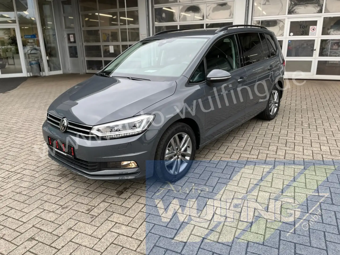 Volkswagen Touran 1.5TSI Comfortline DSG 7-Sitzer Kamera Grau - 1