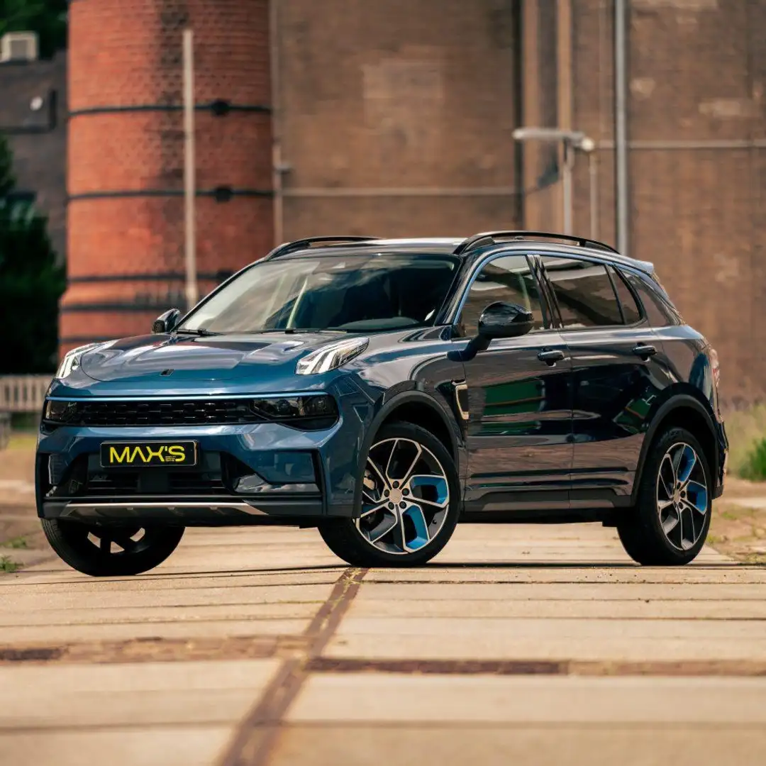 Lynk & Co 01 1.5 Plug-in Hybrid | Private lease vanaf €499,- | Bleu - 2