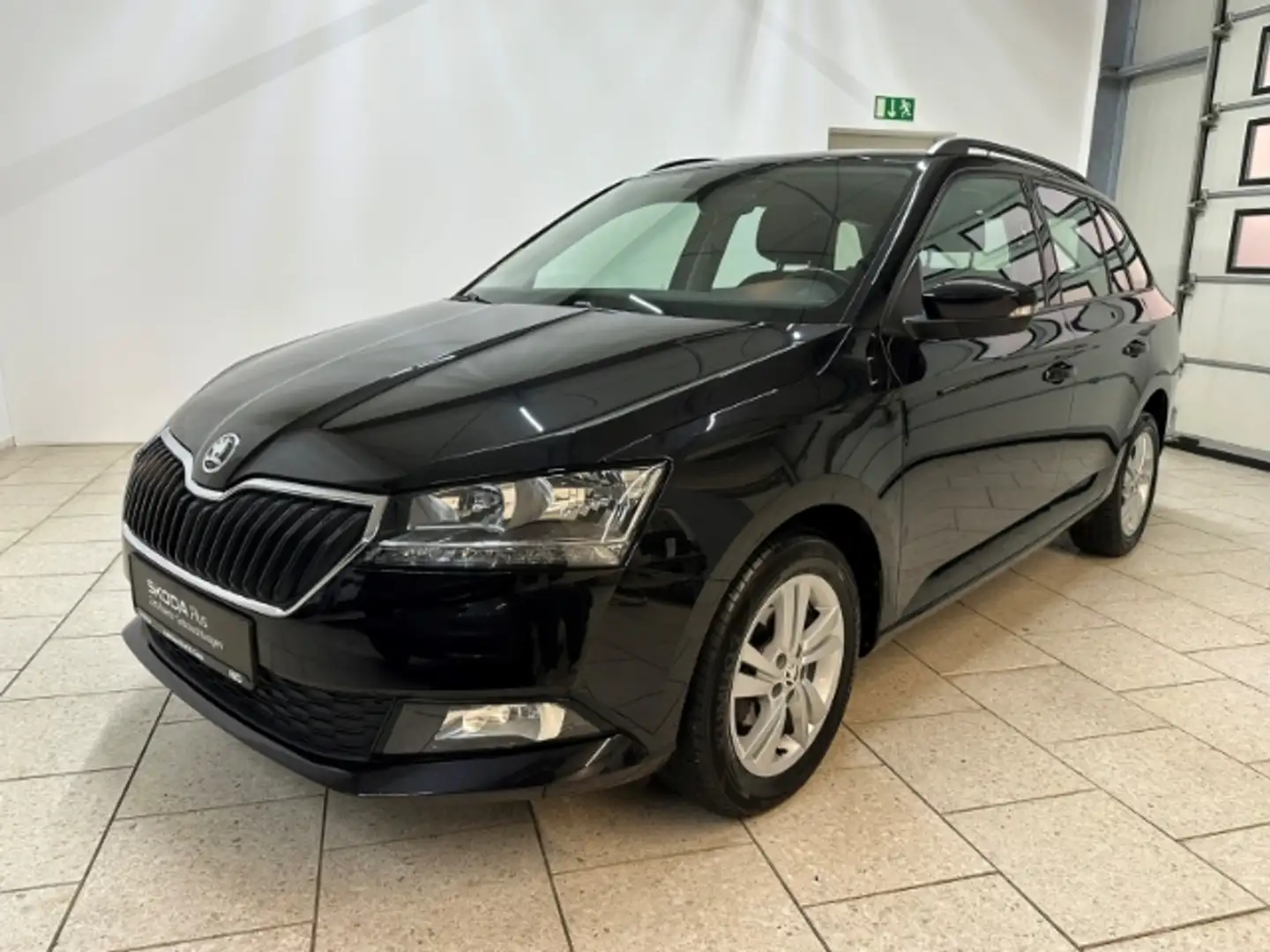 Skoda Fabia Combi Ambition 1.0 TSI ZV eFH Klima Freisprech Schwarz - 2