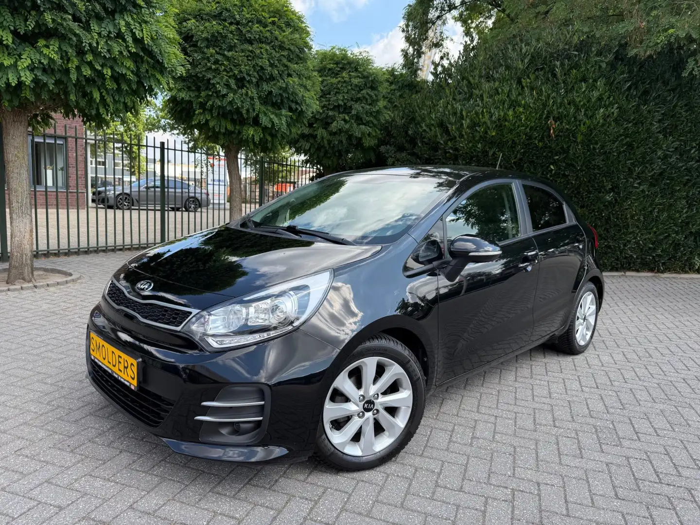 Kia Rio 1.2 (4 cil.), Clima, Cruise Control, Navigatie, LM Zwart - 1