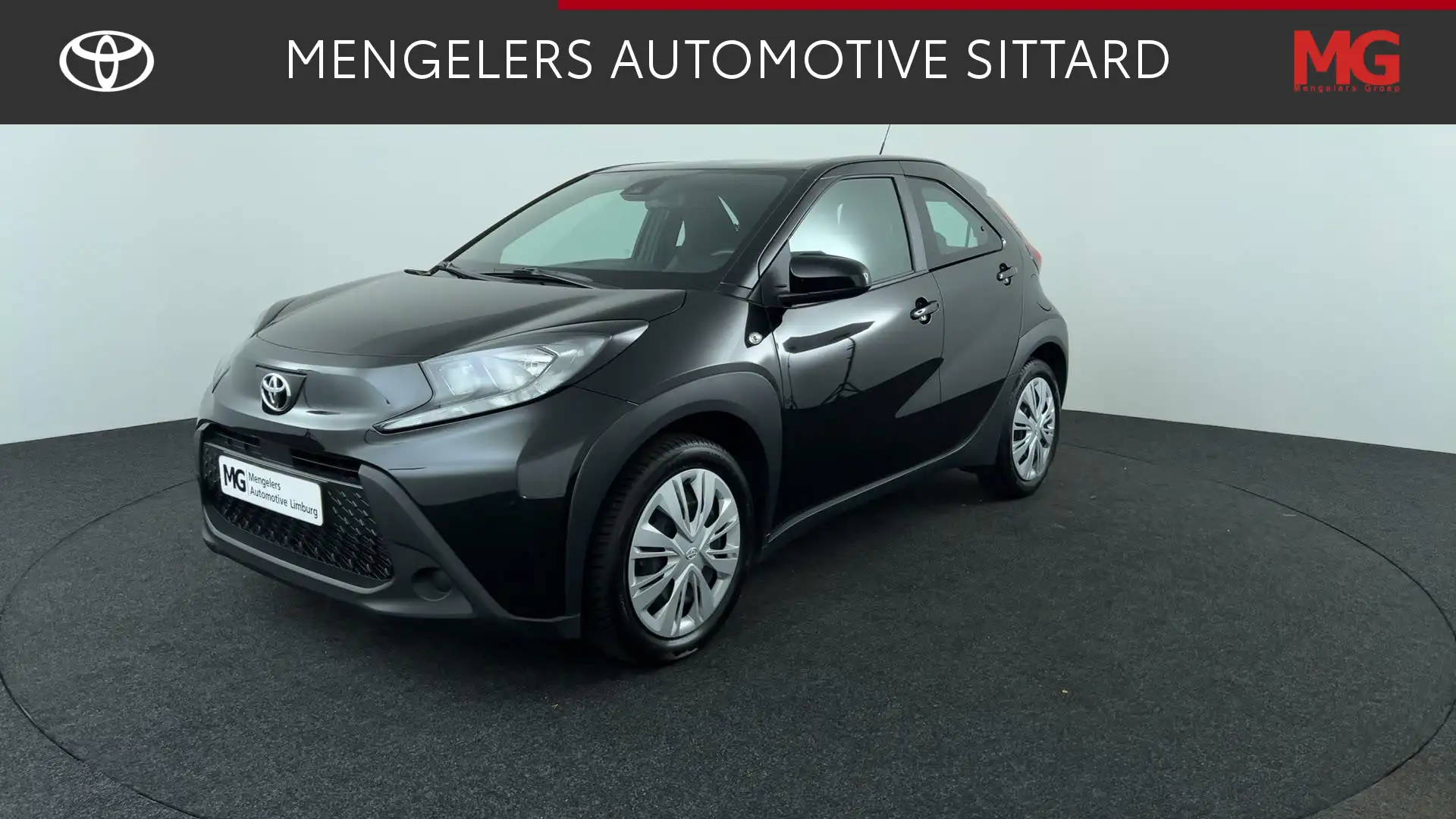 Toyota Aygo X 1.0 VVT-i MT Play Noir - 1