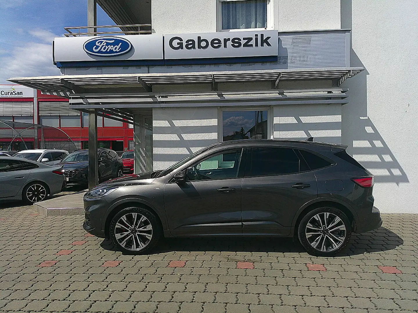 Ford Kuga 2,0 EcoBlue AWD ST-Line X Aut. Grau - 2